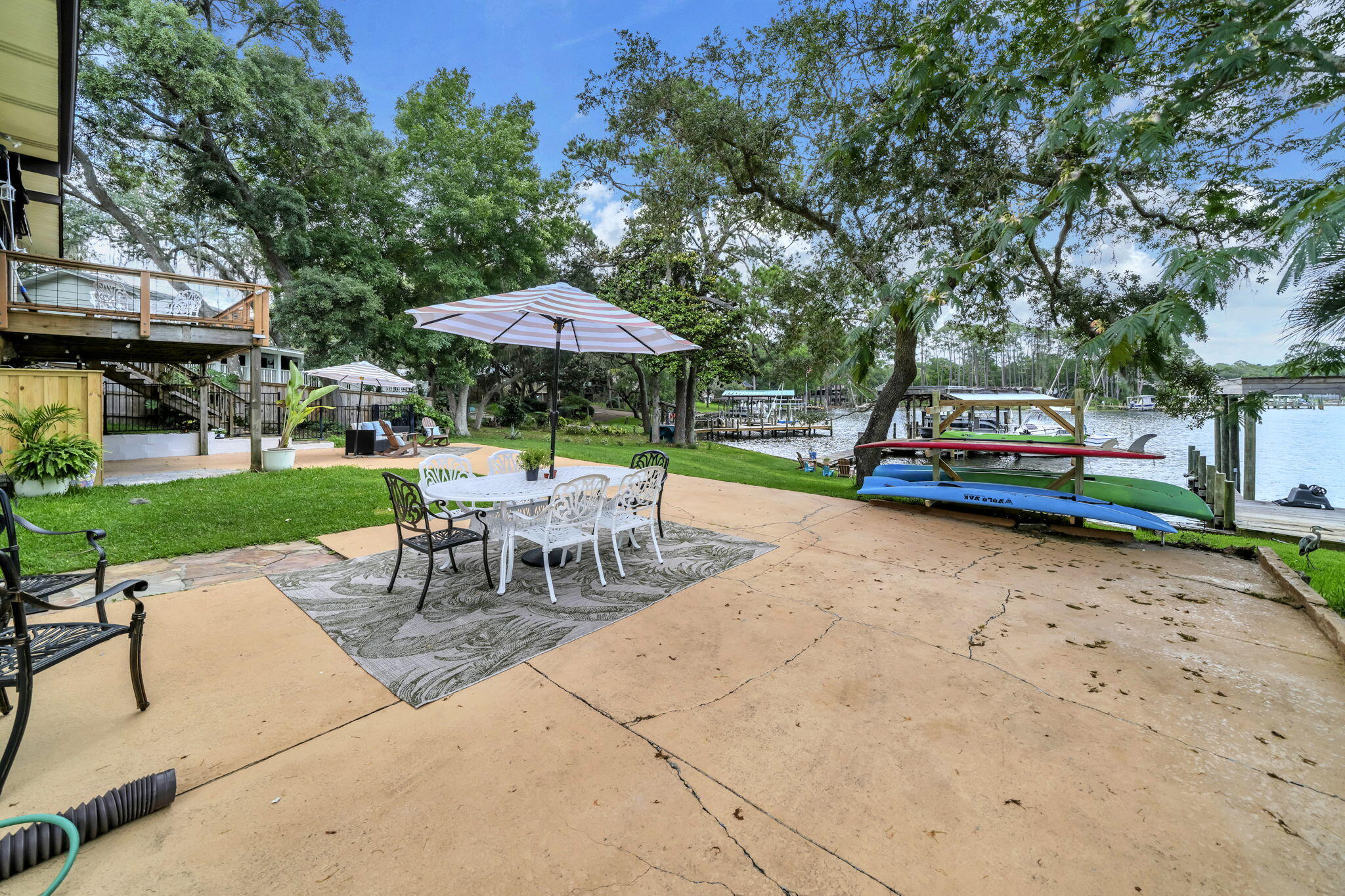 Poquito Bayou - Residential