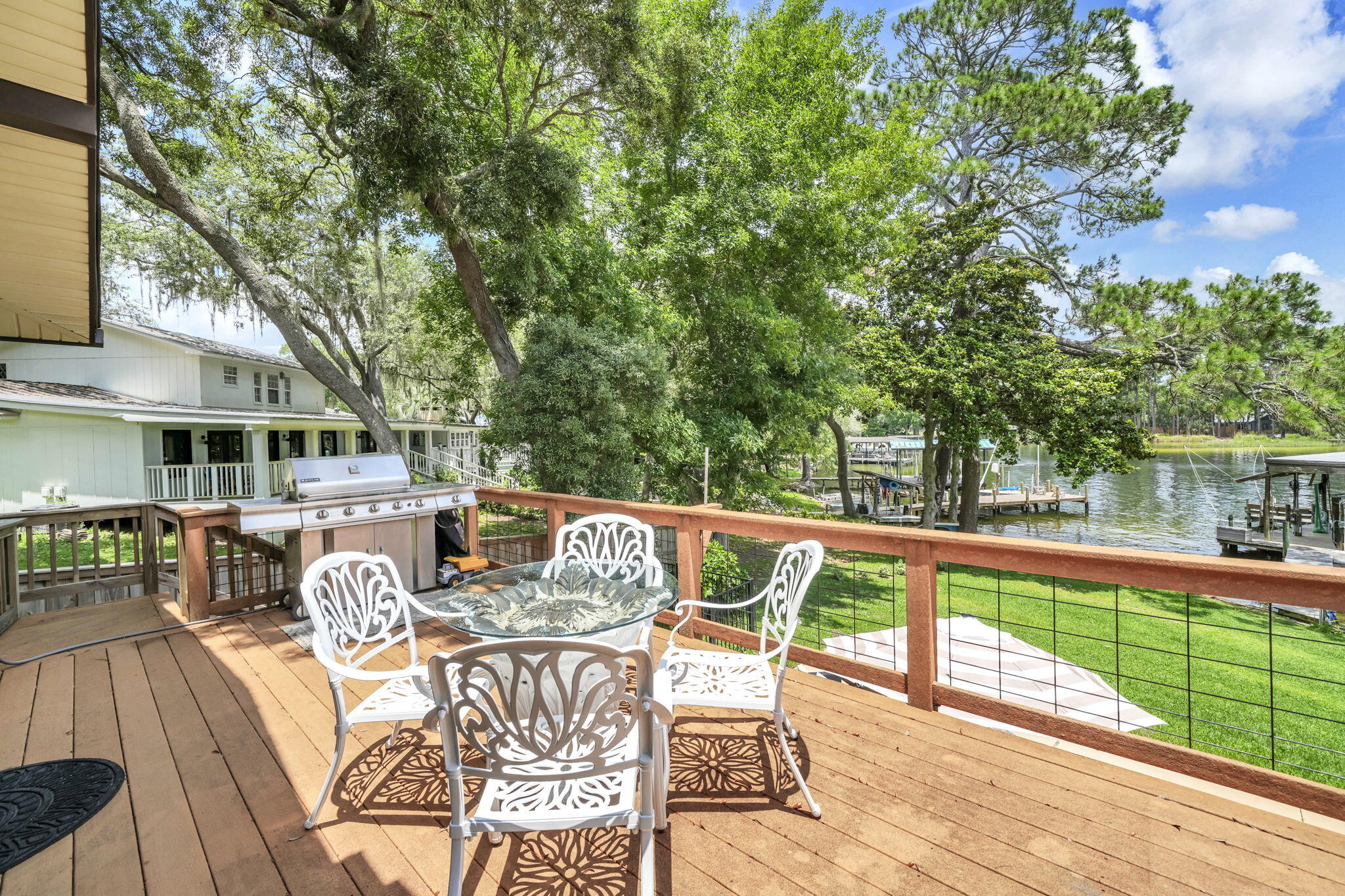 Poquito Bayou - Residential