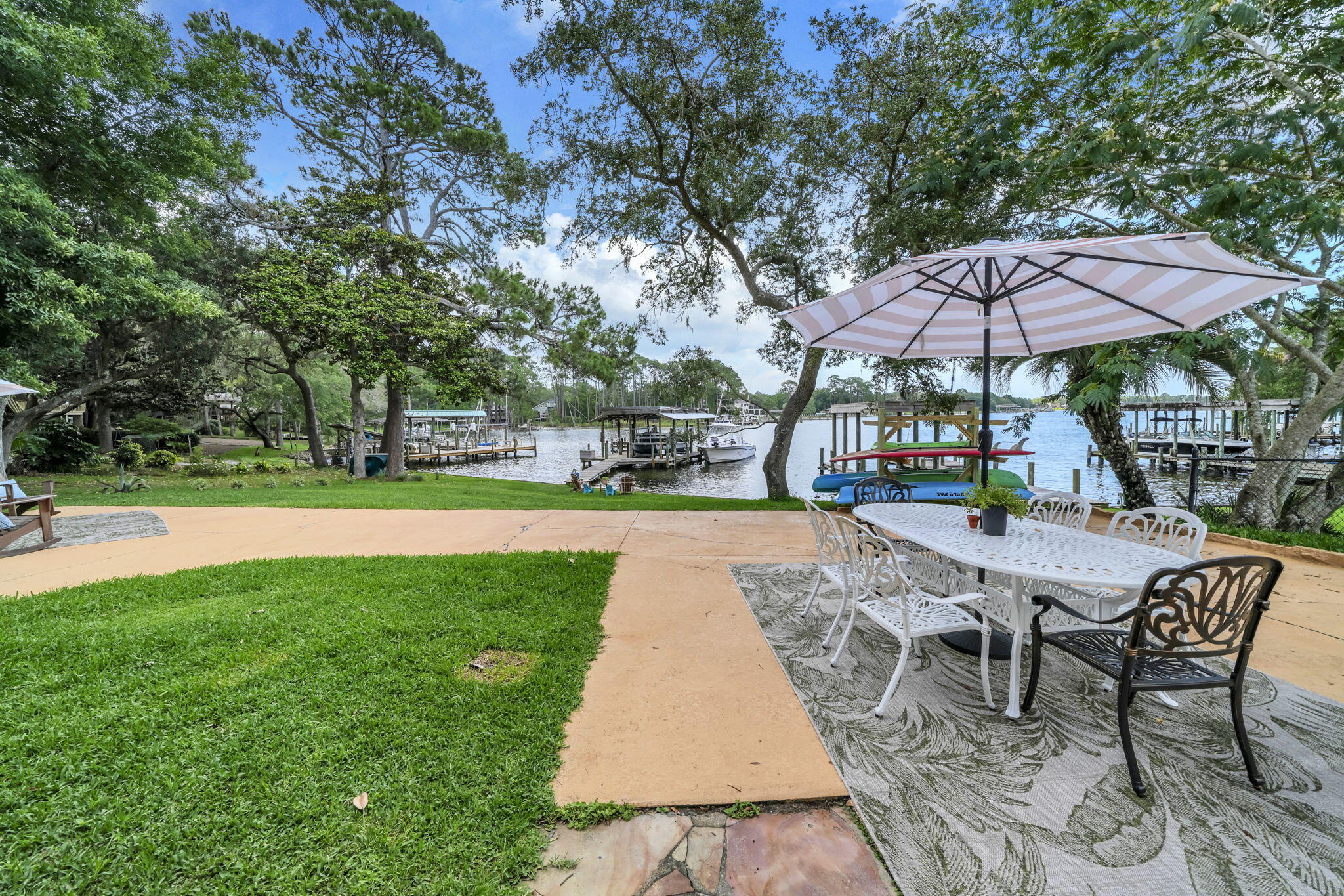 Poquito Bayou - Residential