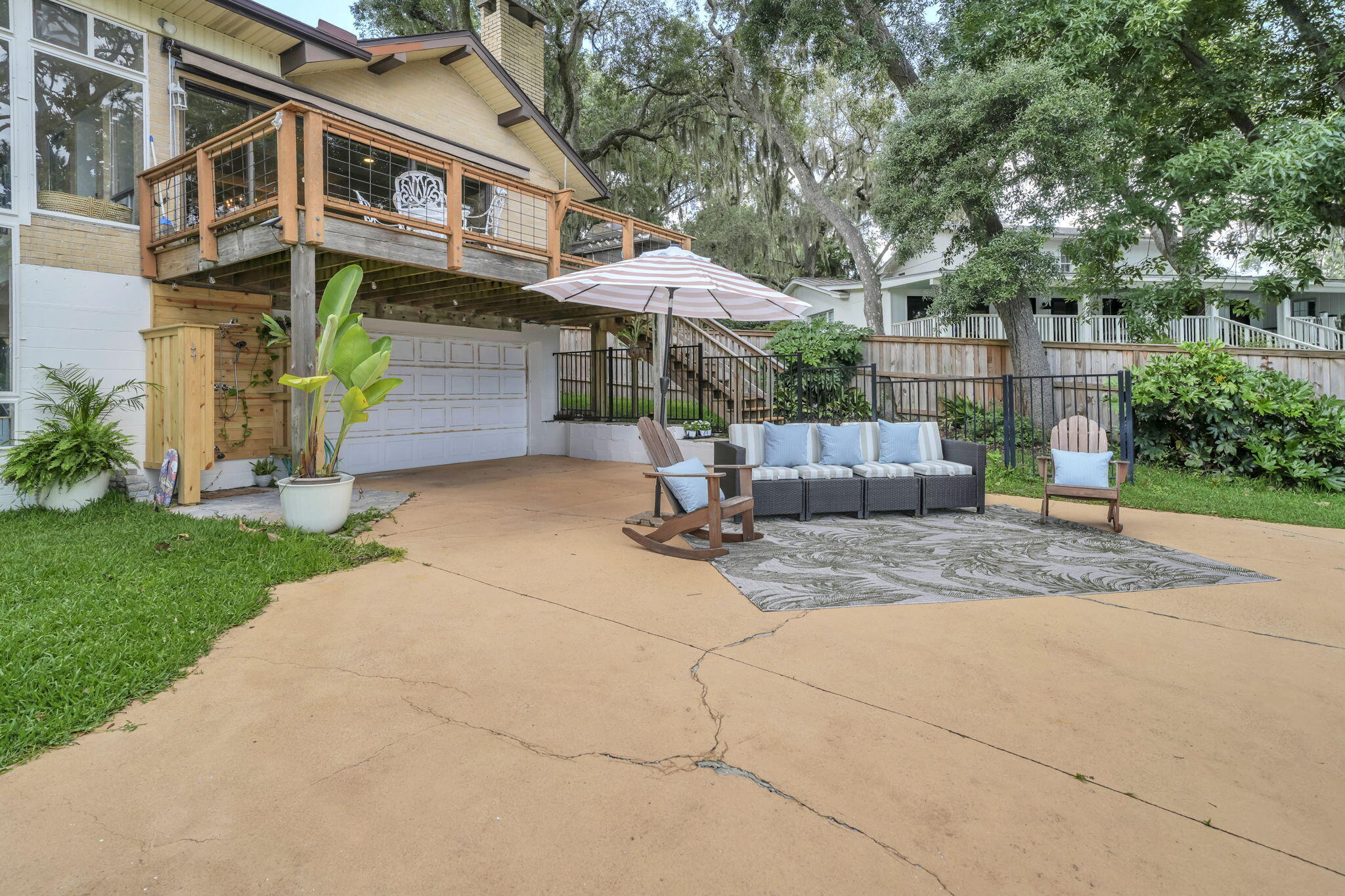 Poquito Bayou - Residential