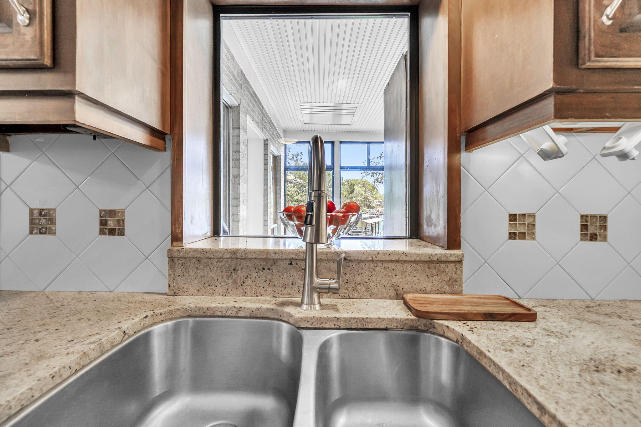 Poquito Bayou - Residential