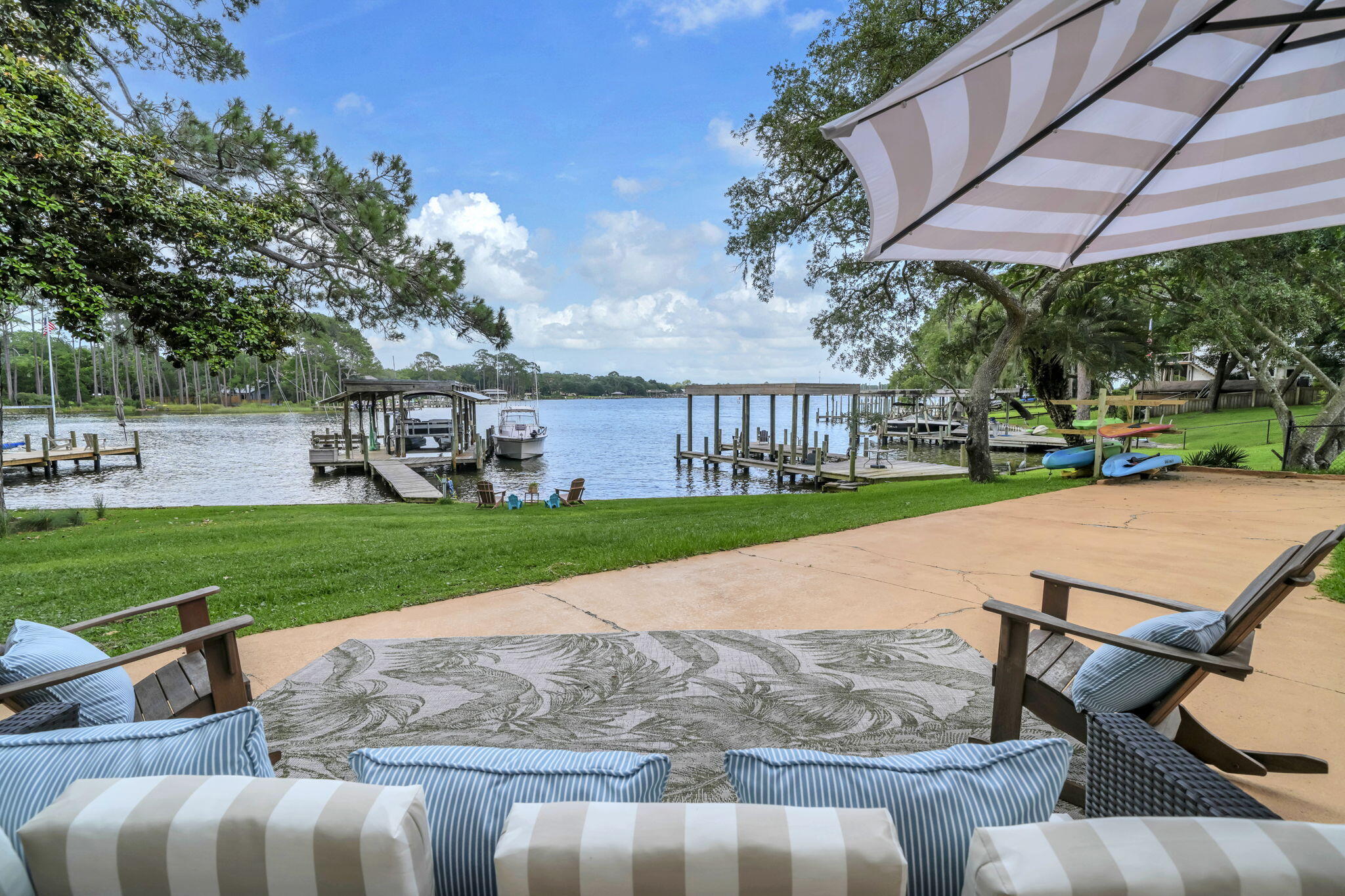 Poquito Bayou - Residential