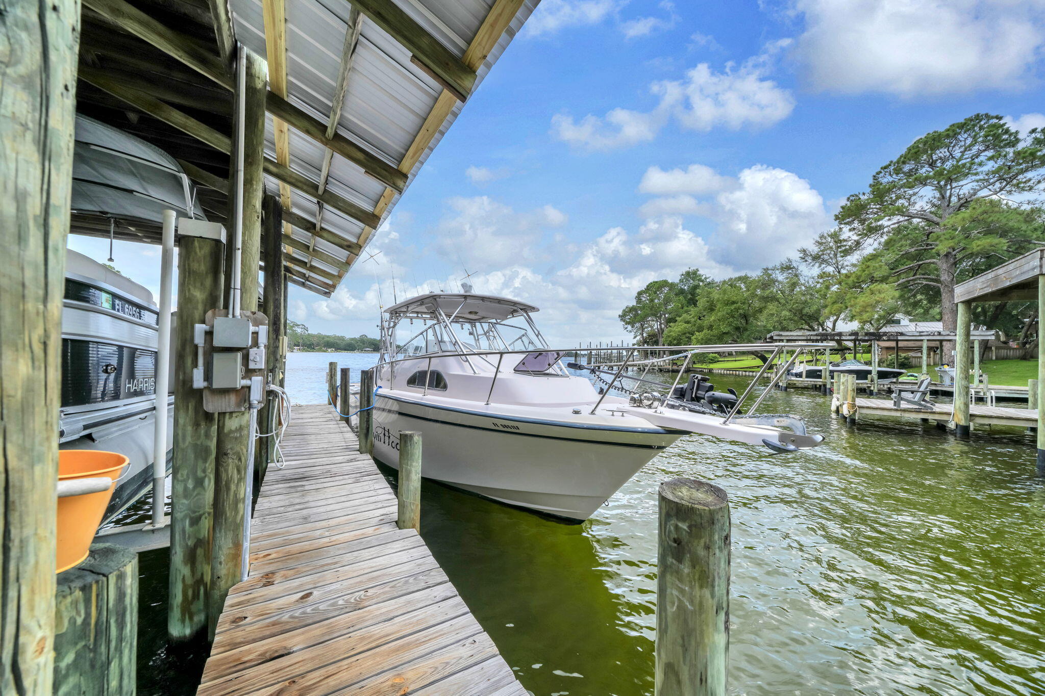 Poquito Bayou - Residential