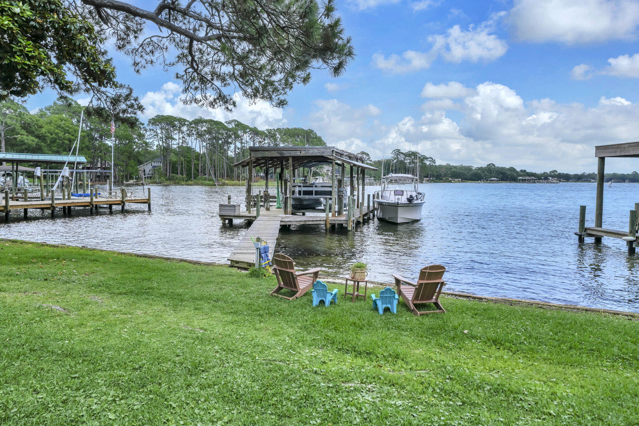 Poquito Bayou - Residential