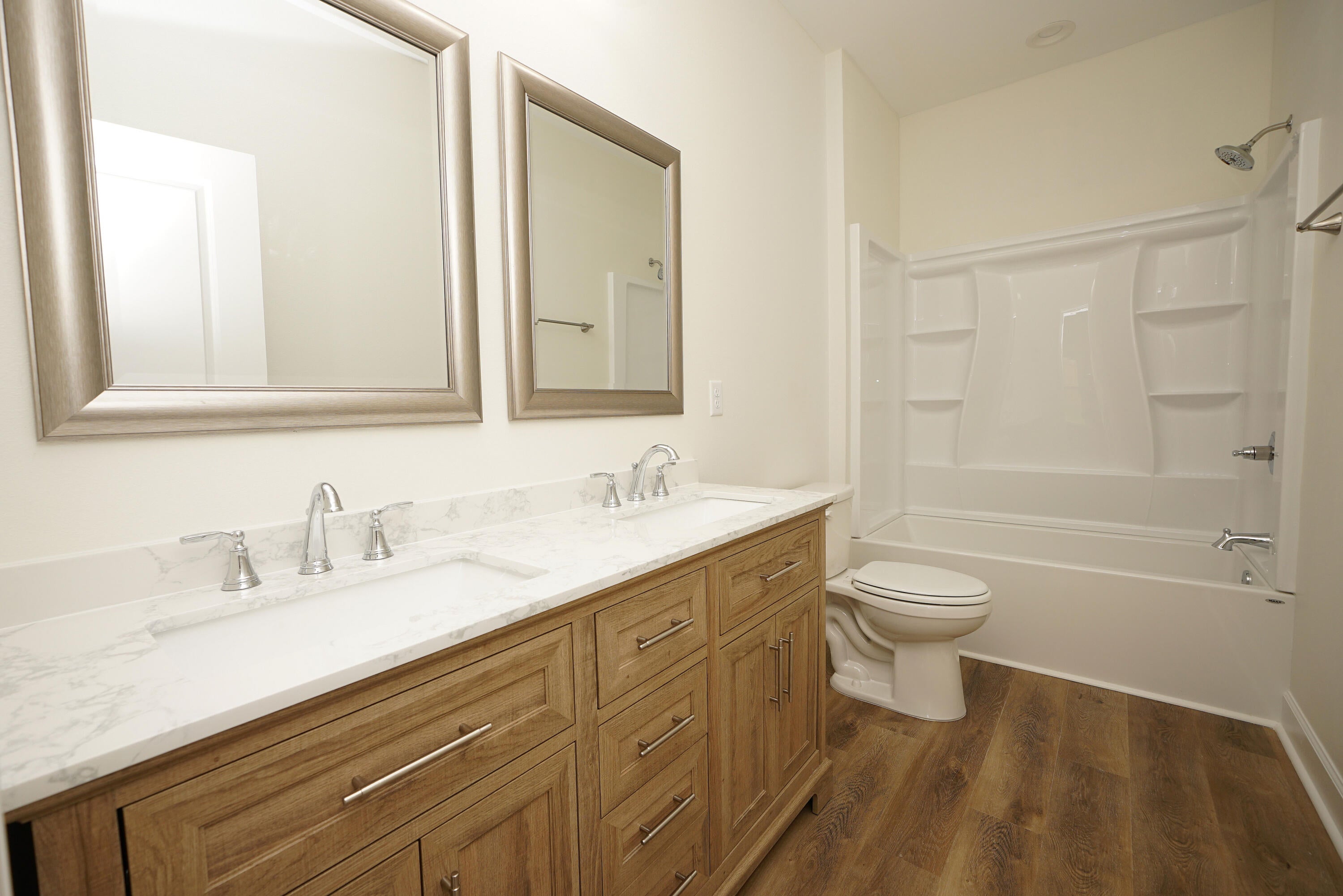 OAKWOOD HILLS UNIT 1 - Residential