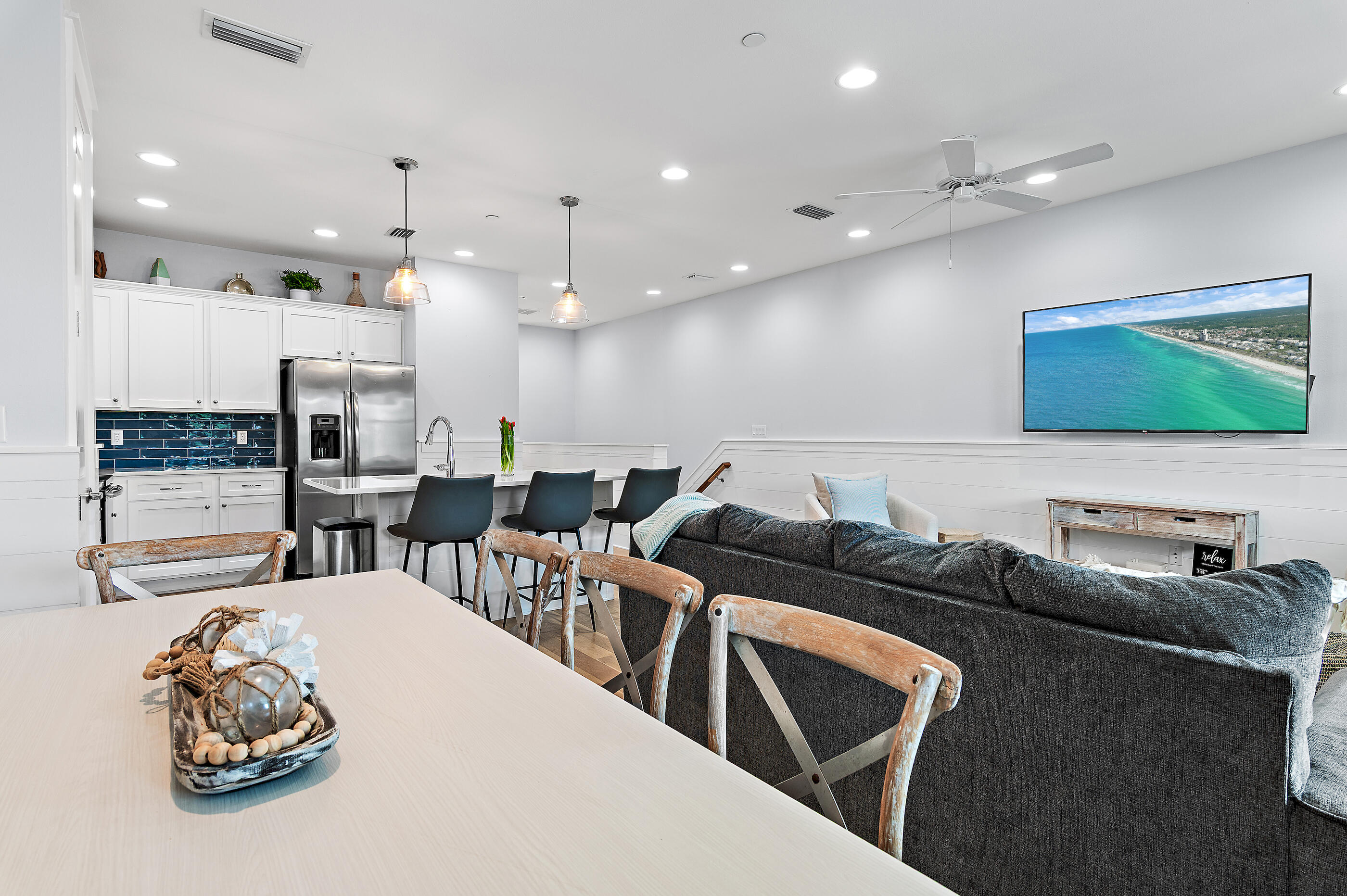 30A TOWNHOMES - Residential