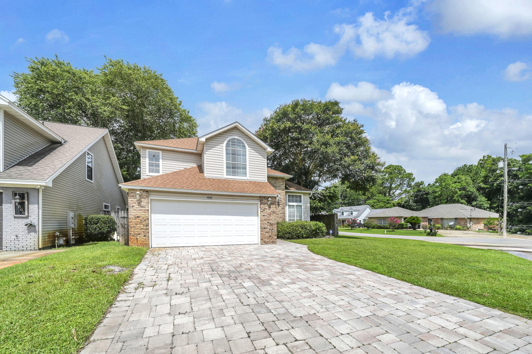 WINDMILL TERRACE - Residential