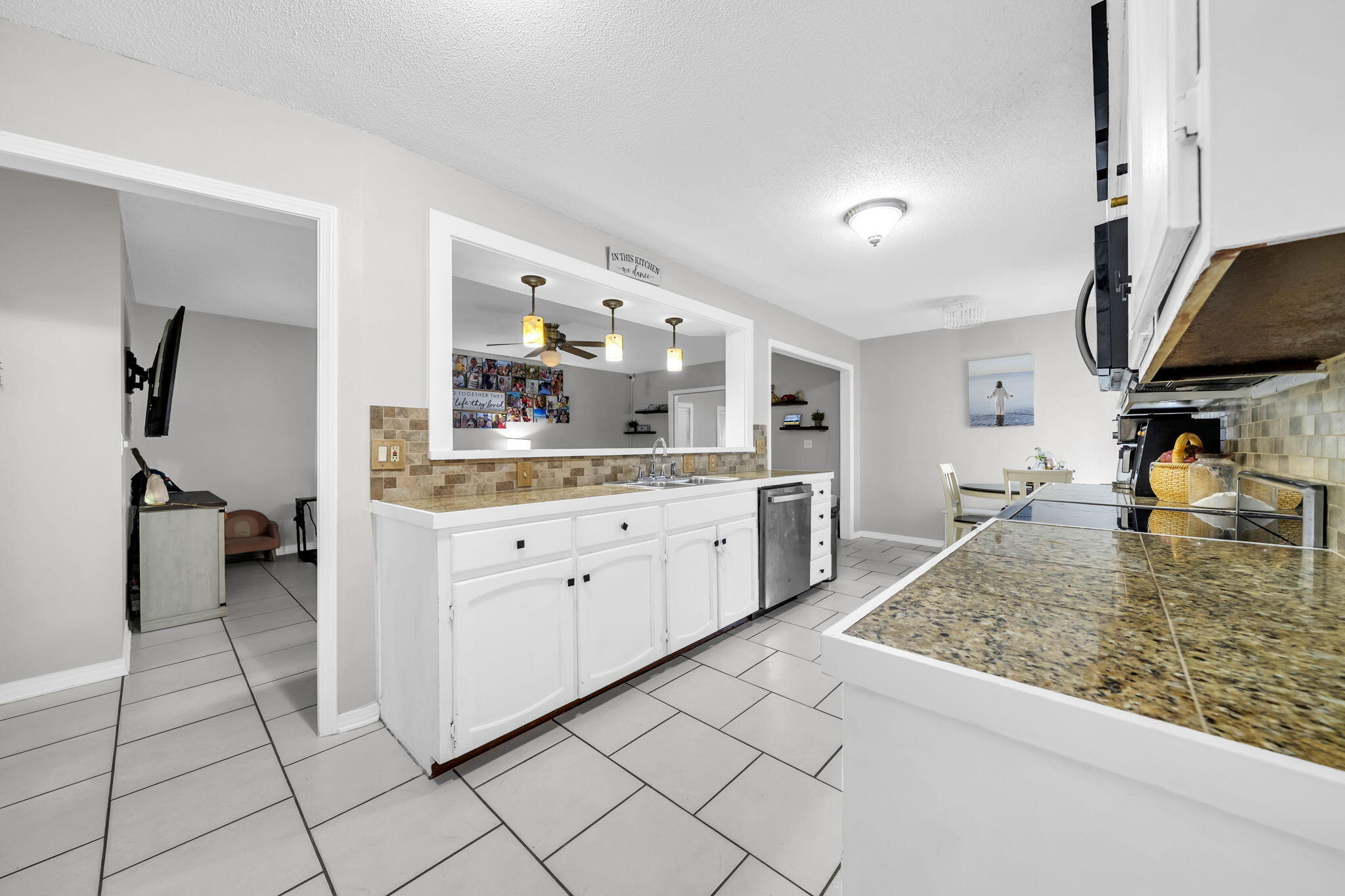 WINDMILL TERRACE - Residential