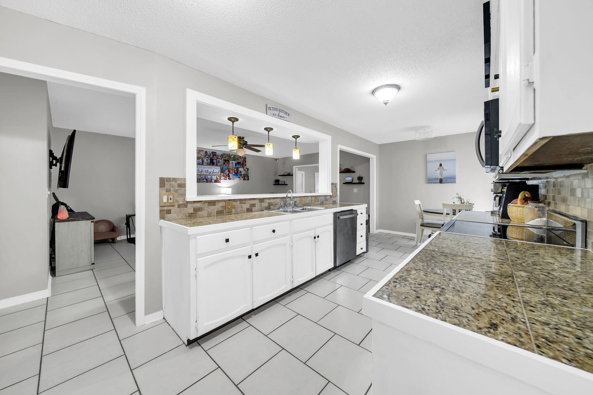 WINDMILL TERRACE - Residential