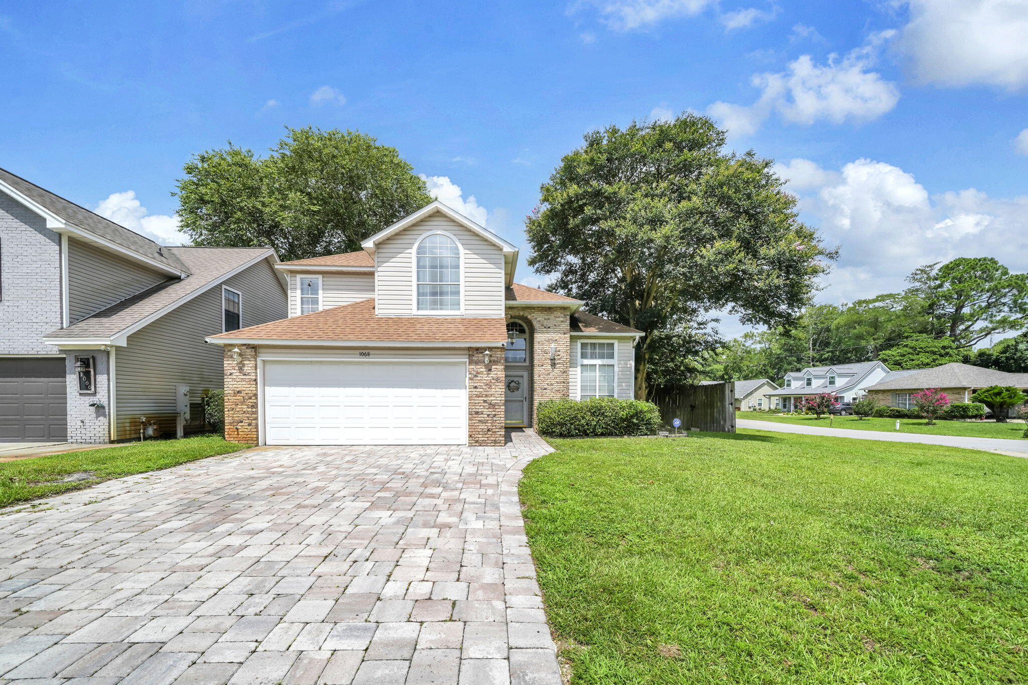 WINDMILL TERRACE - Residential