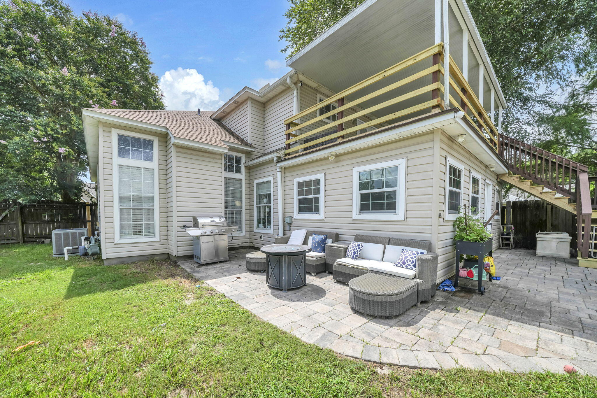 WINDMILL TERRACE - Residential