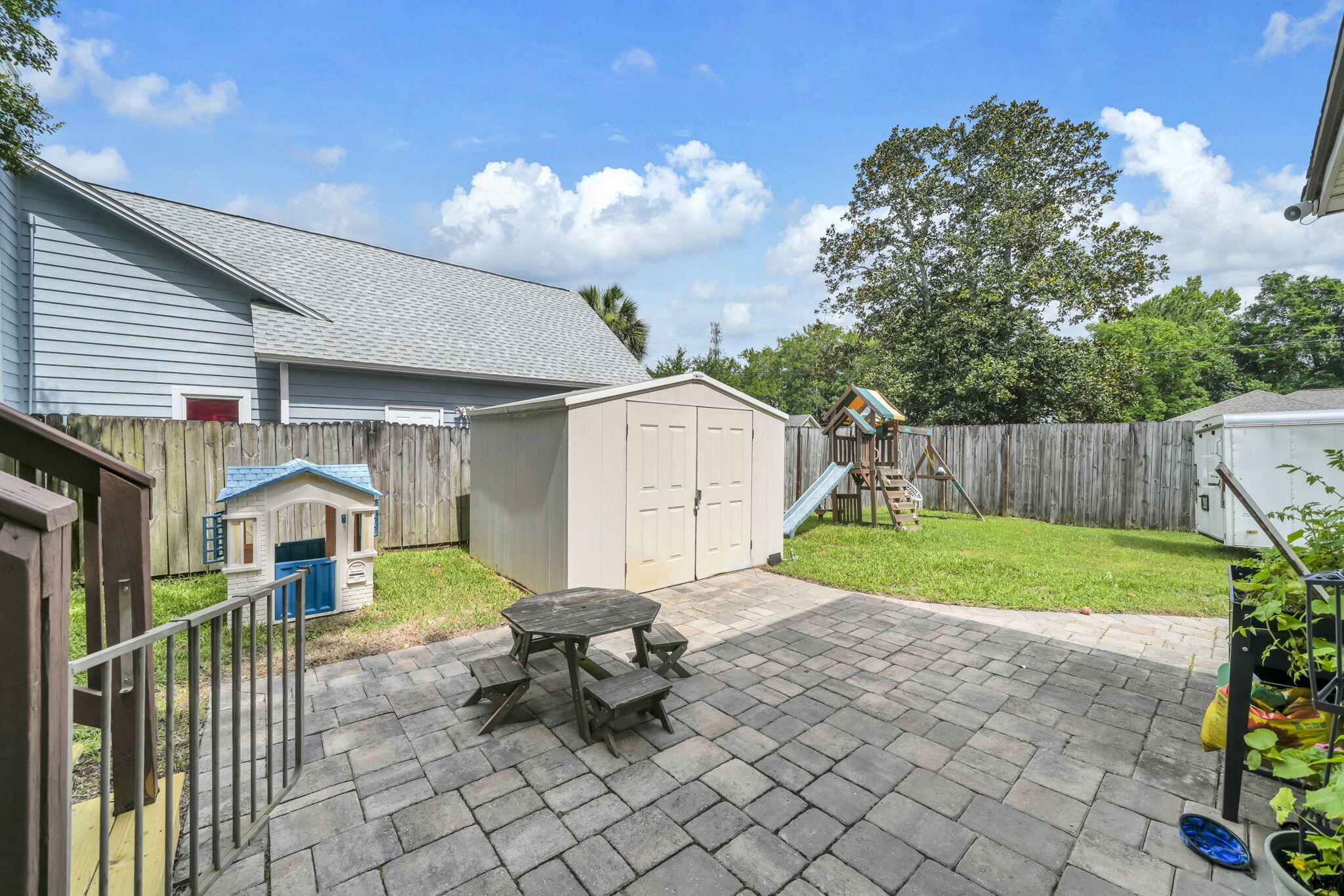 WINDMILL TERRACE - Residential