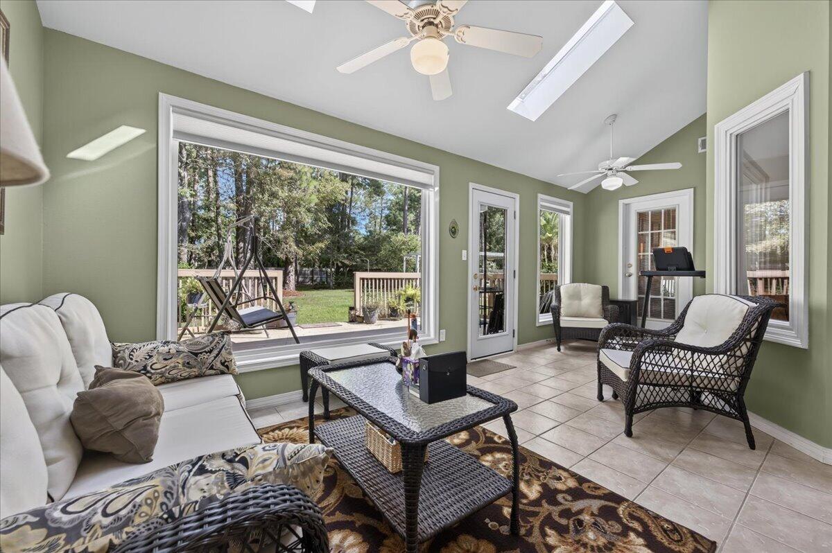 DANA POINTE - Residential