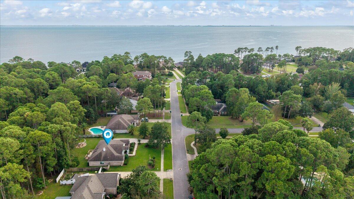 DANA POINTE - Residential