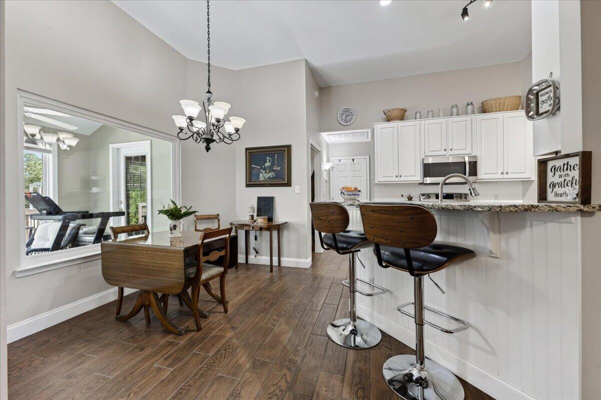 DANA POINTE - Residential
