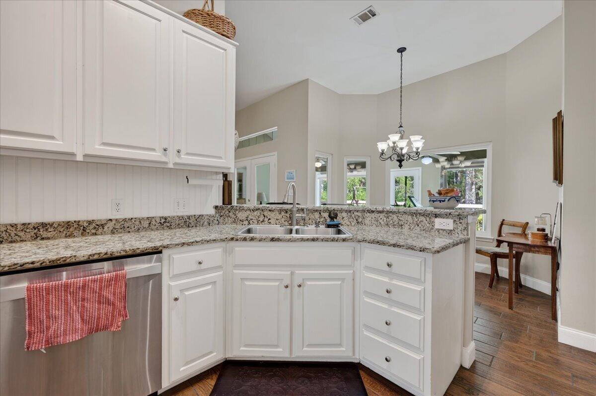 DANA POINTE - Residential