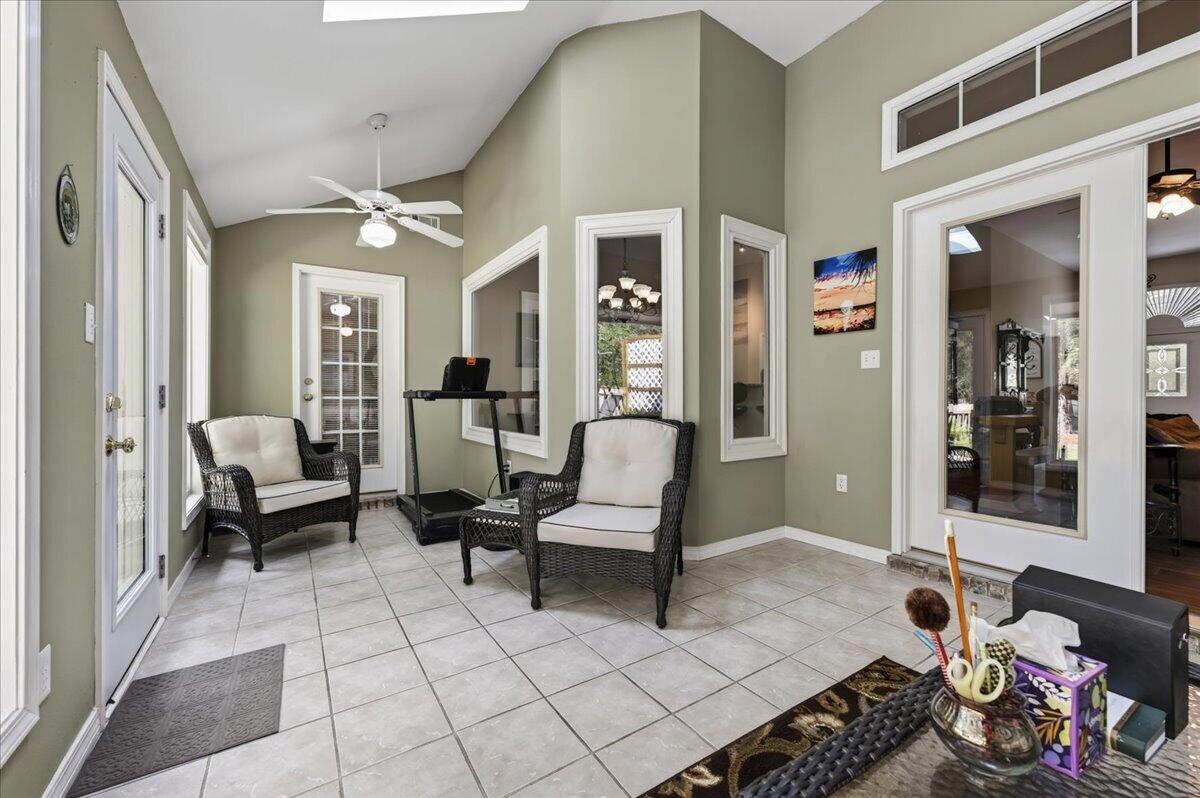 DANA POINTE - Residential