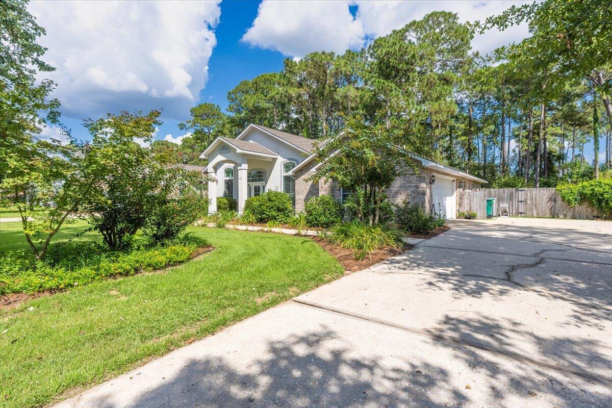 DANA POINTE - Residential
