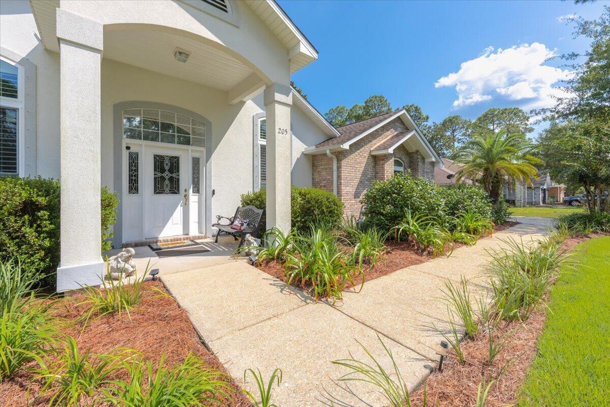 DANA POINTE - Residential