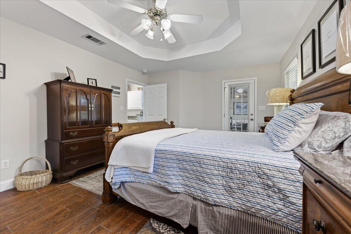 DANA POINTE - Residential