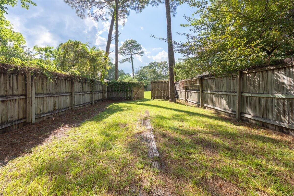 DANA POINTE - Residential