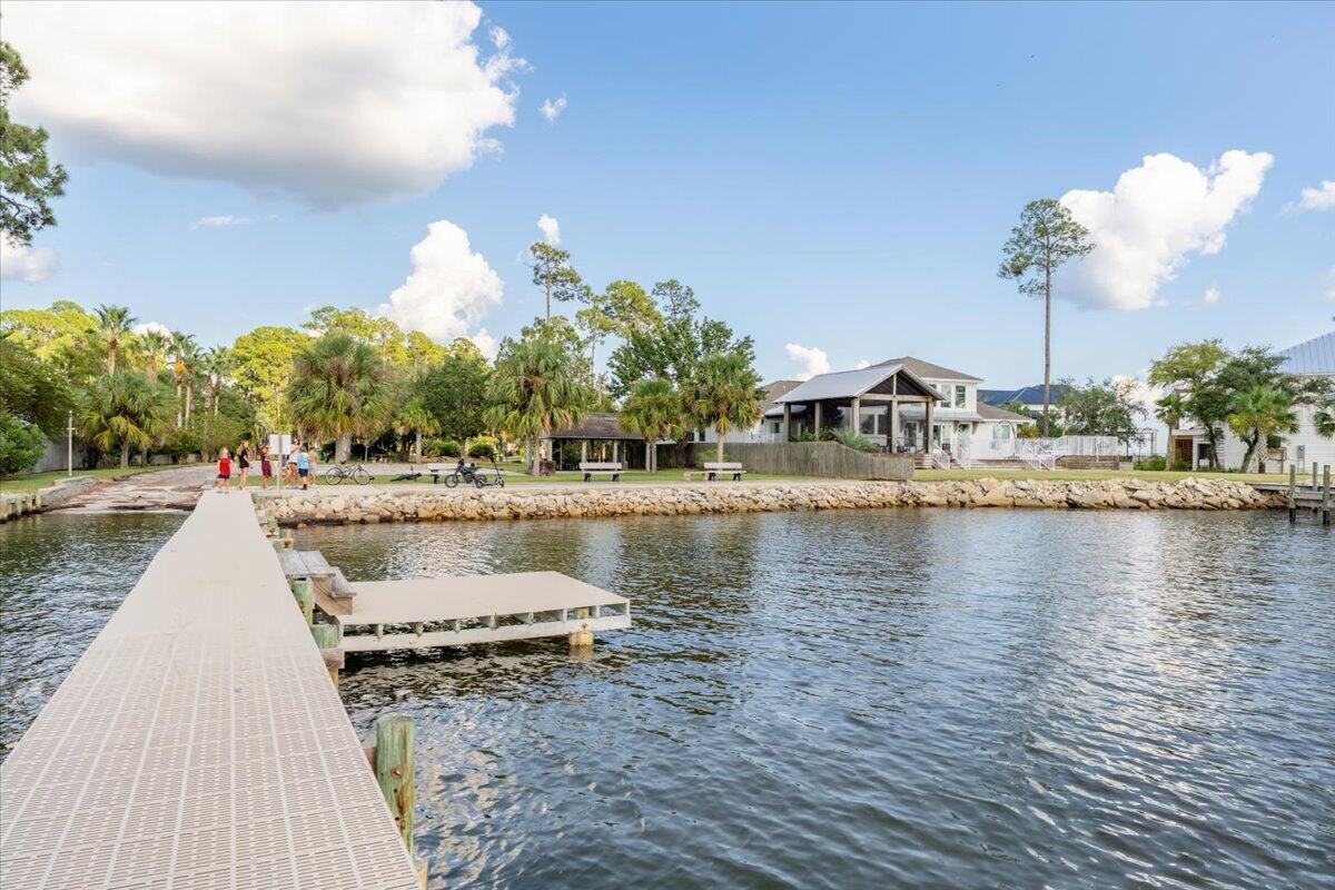 DANA POINTE - Residential