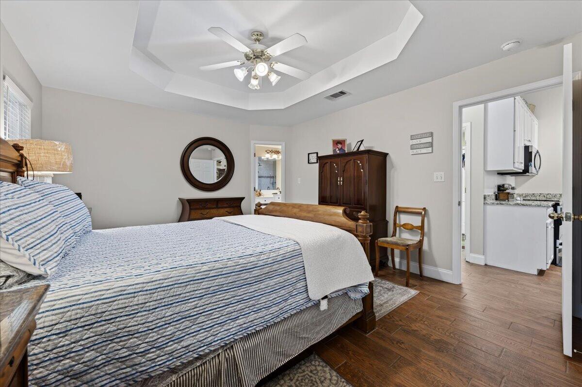 DANA POINTE - Residential