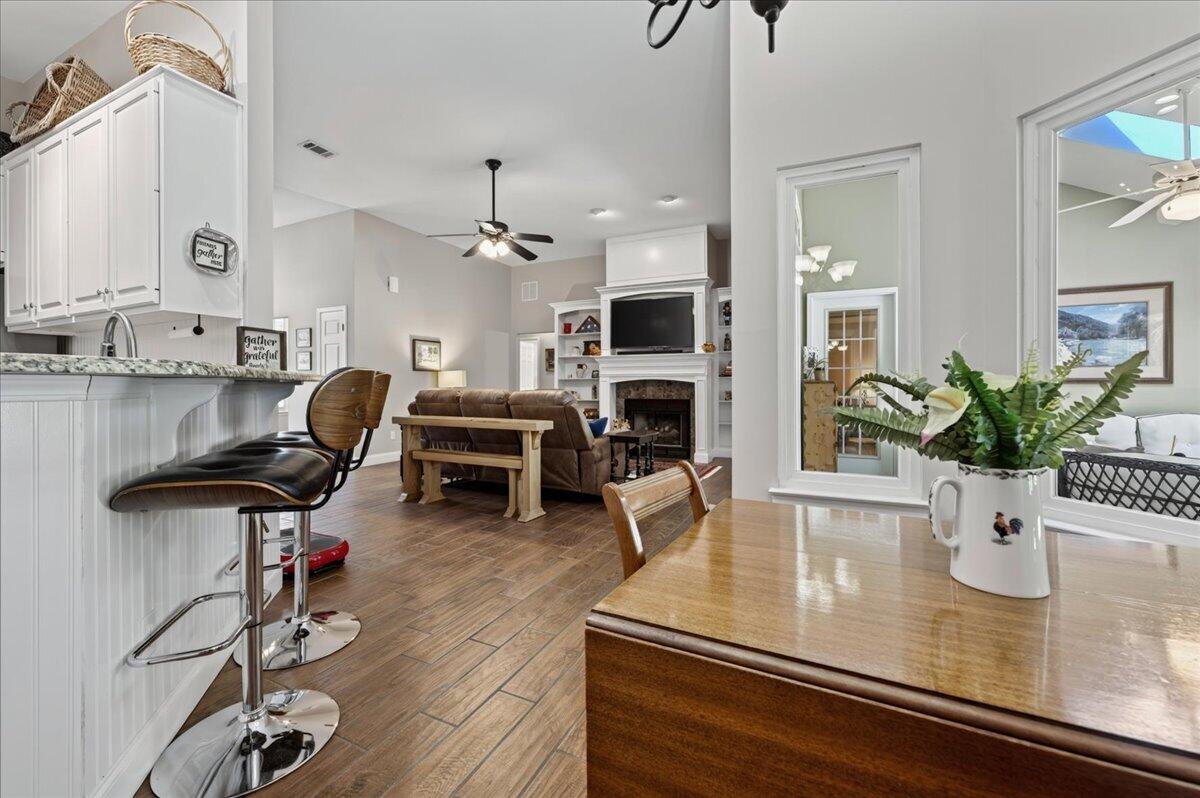 DANA POINTE - Residential