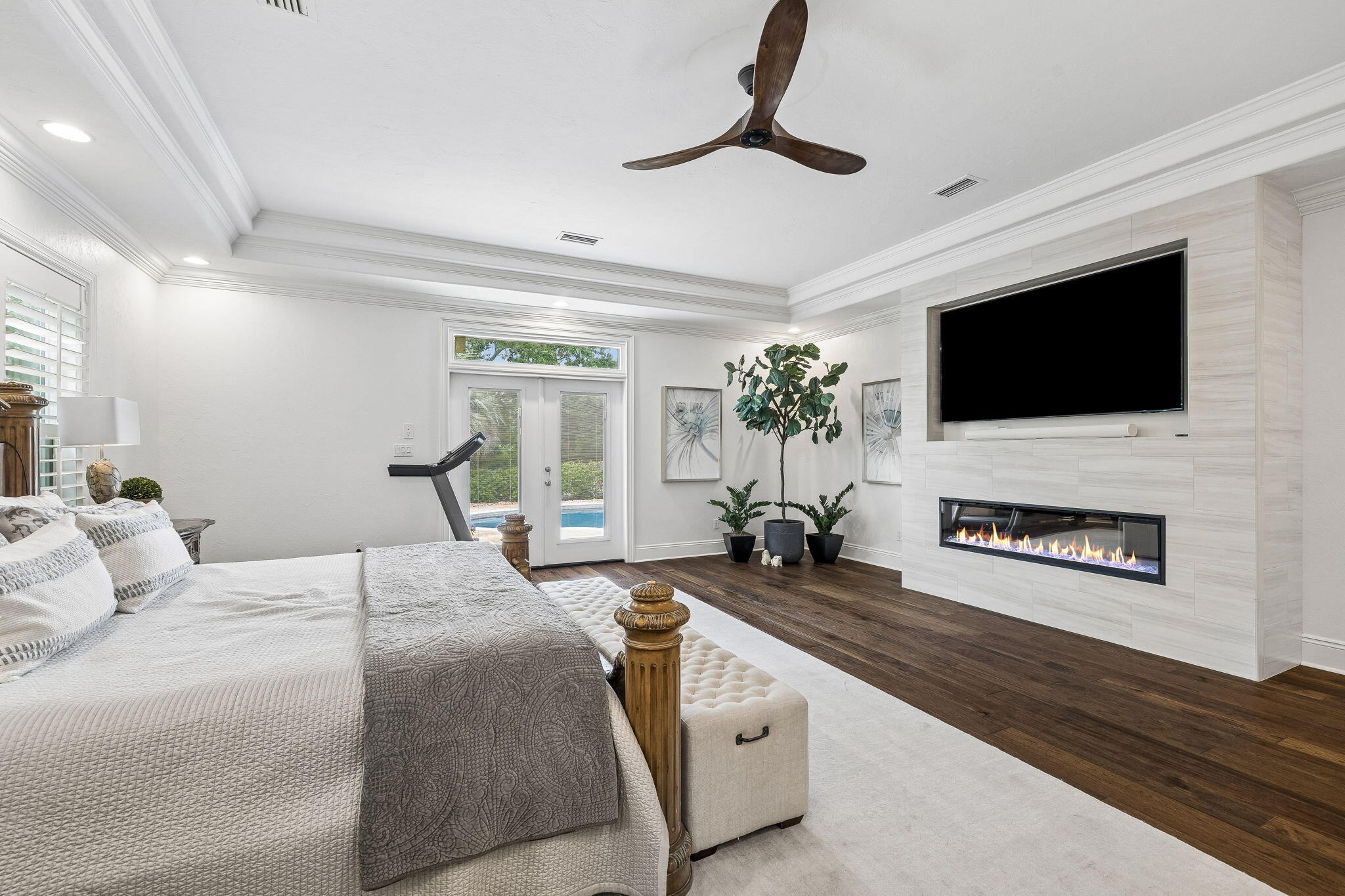 BURNT PINE - Residential
