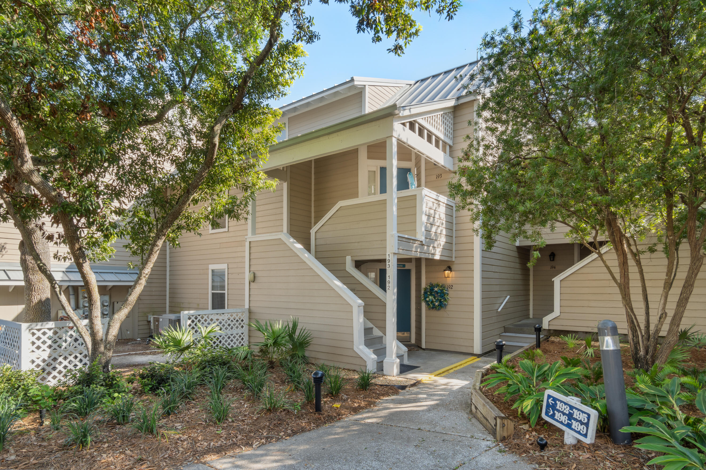 HIDDEN DUNES BEACH COTTAGES 2 - Residential