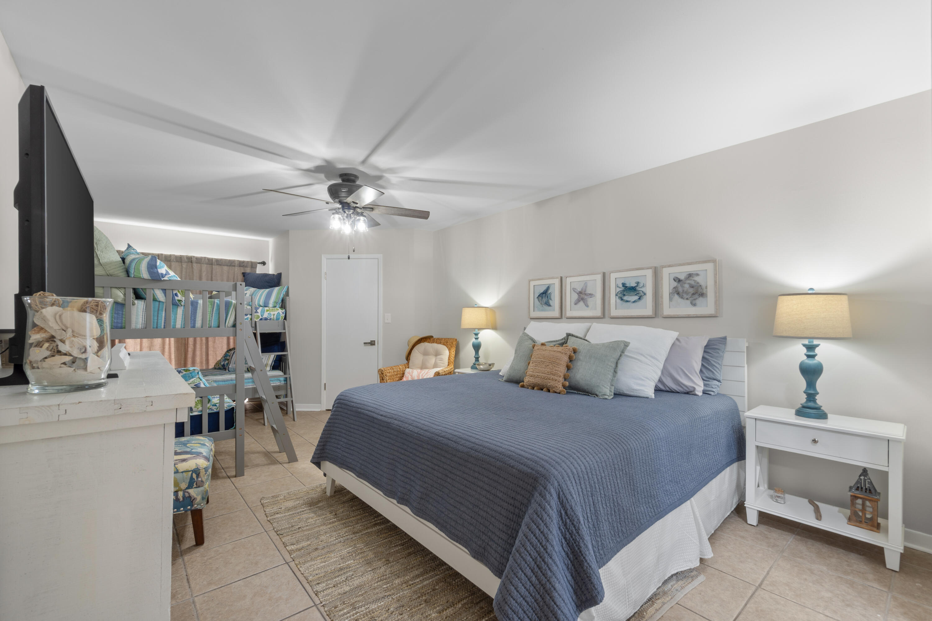 HIDDEN DUNES BEACH COTTAGES 2 - Residential