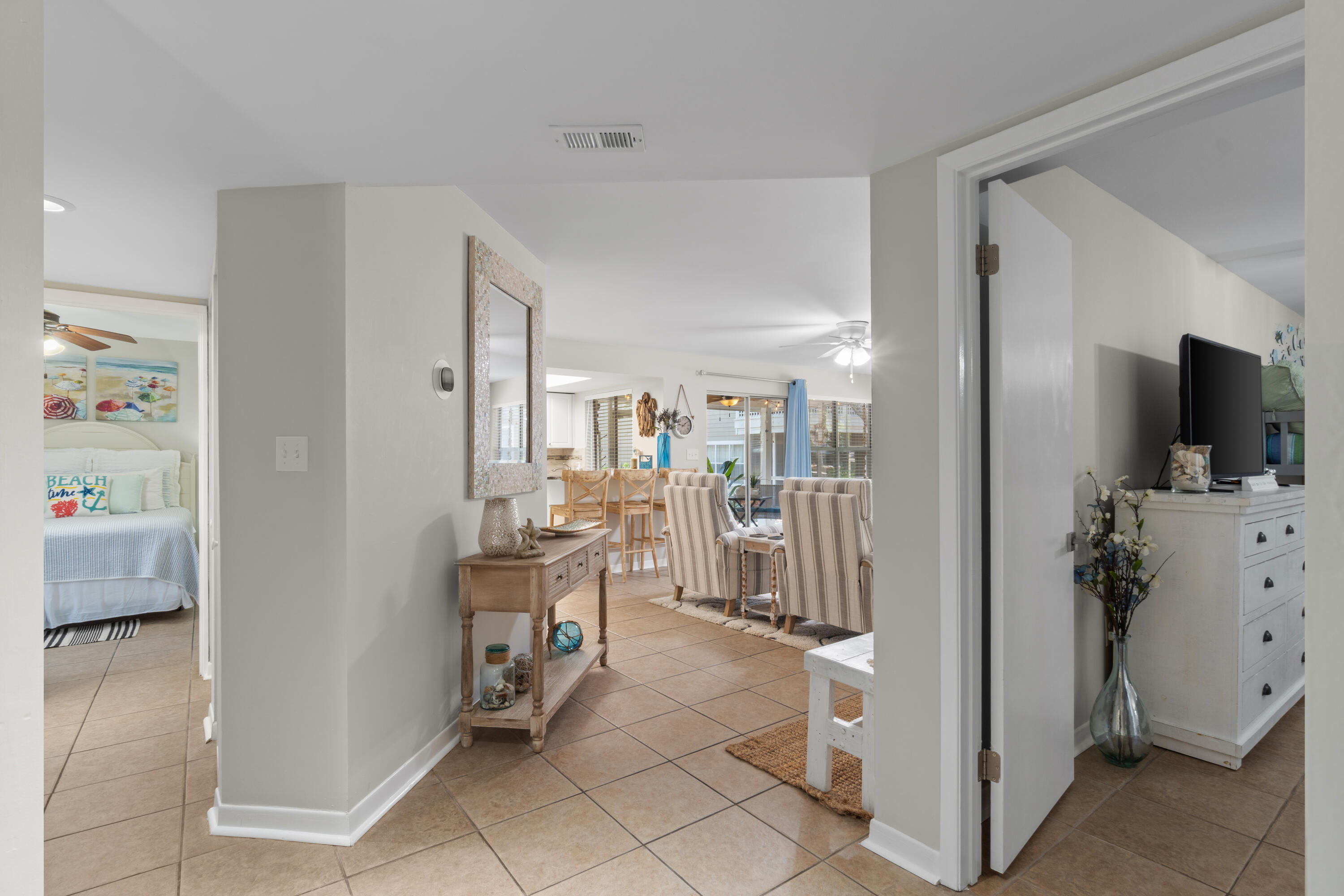 HIDDEN DUNES BEACH COTTAGES 2 - Residential