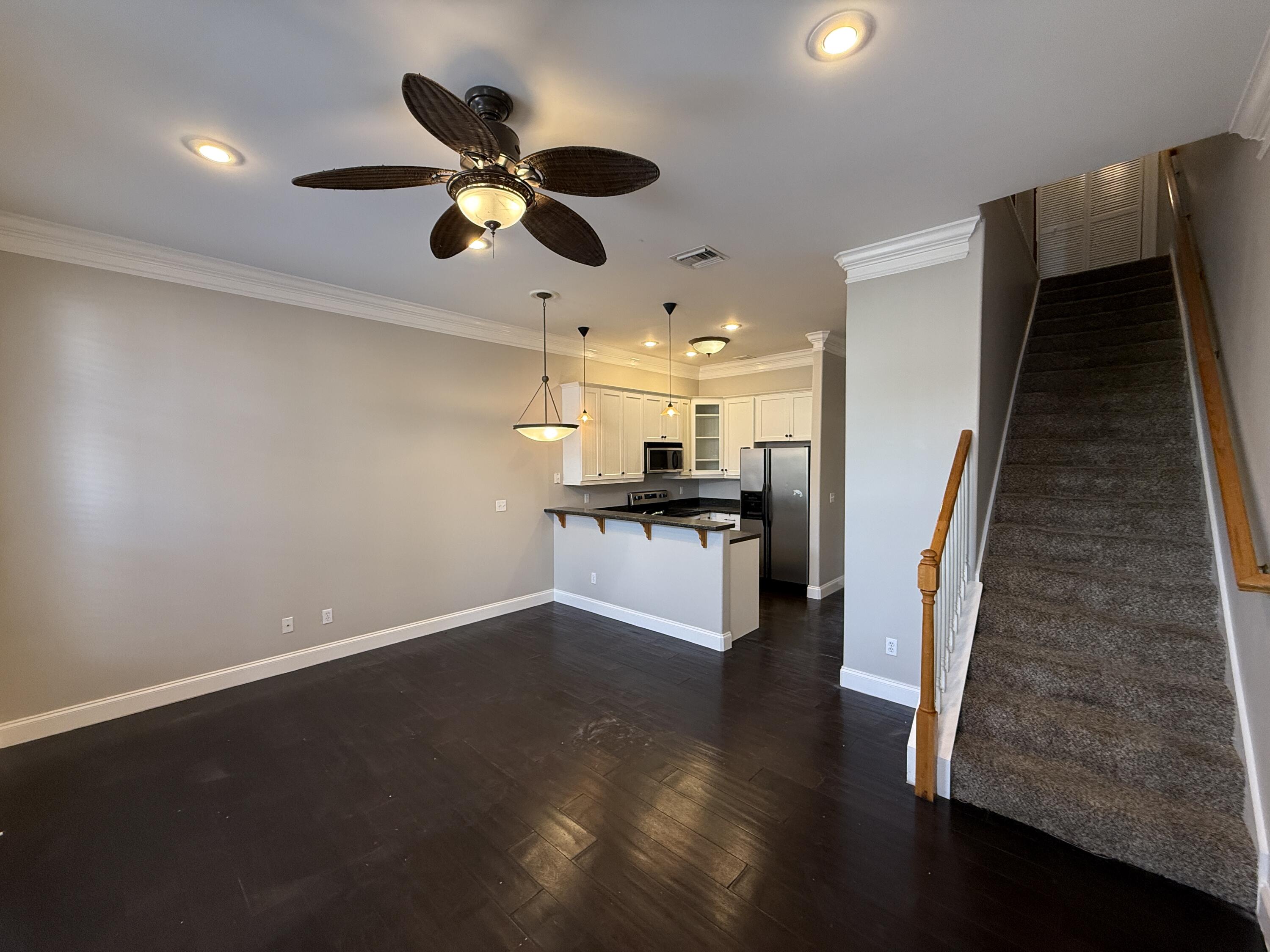 CORAL BAY VILLAGE - Residential Lease