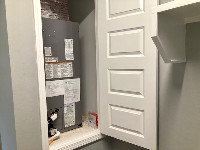 OAKWOOD HILLS UNIT 3 - Residential