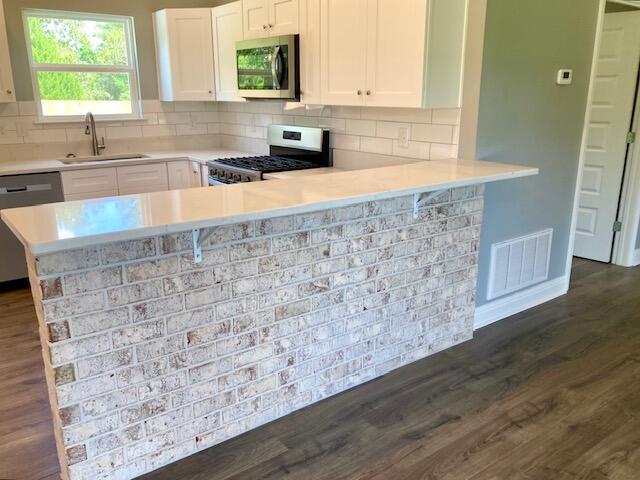 OAKWOOD HILLS UNIT 3 - Residential