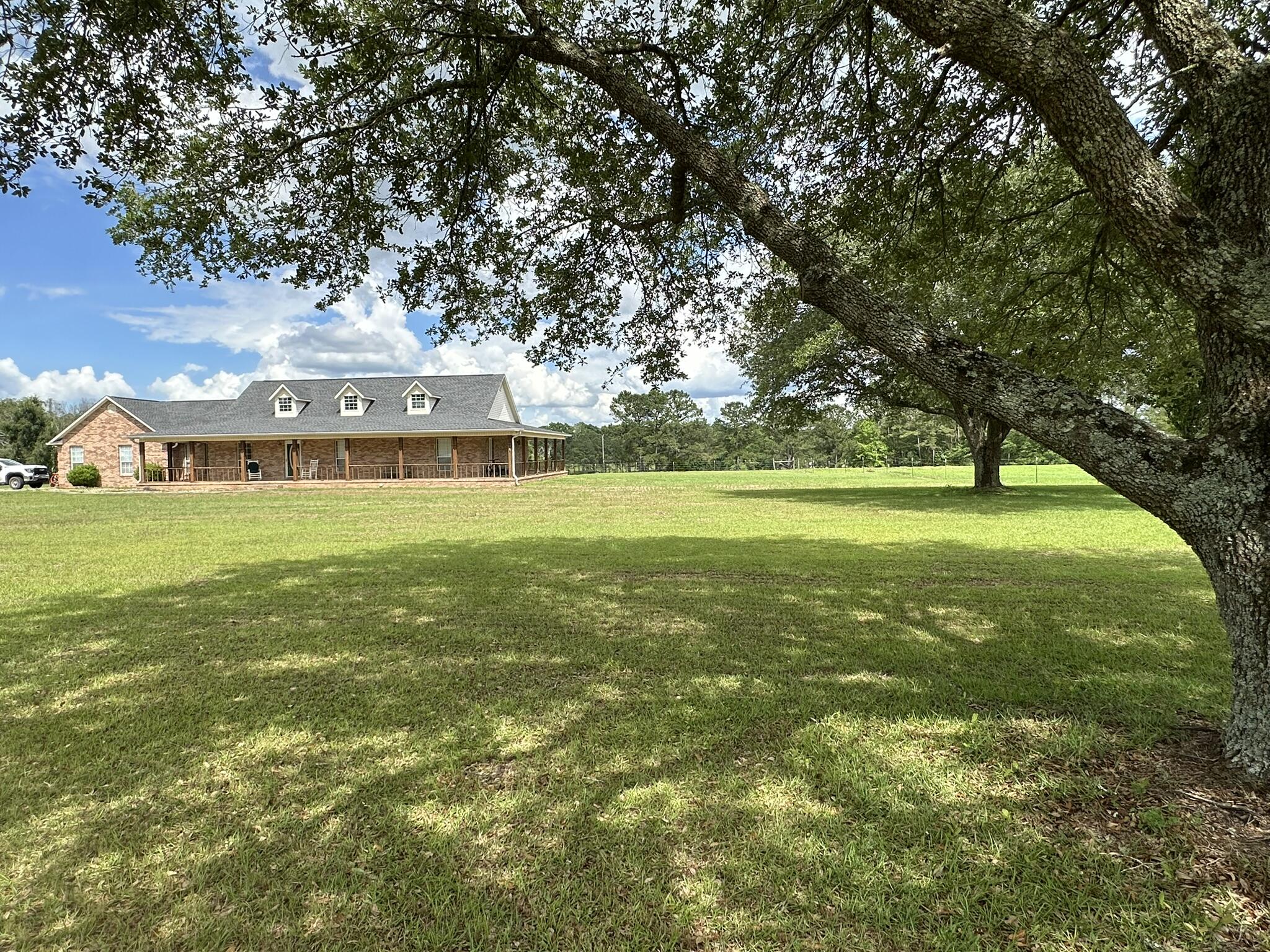 NO RECORDED SUBDIVISION - Residential