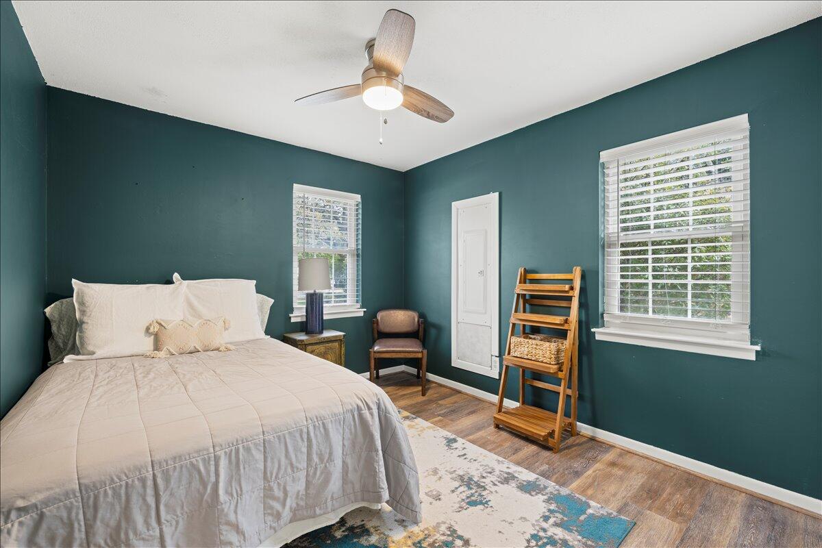 MORENO ACRES - Residential
