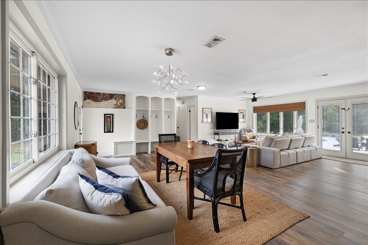 MORENO ACRES - Residential