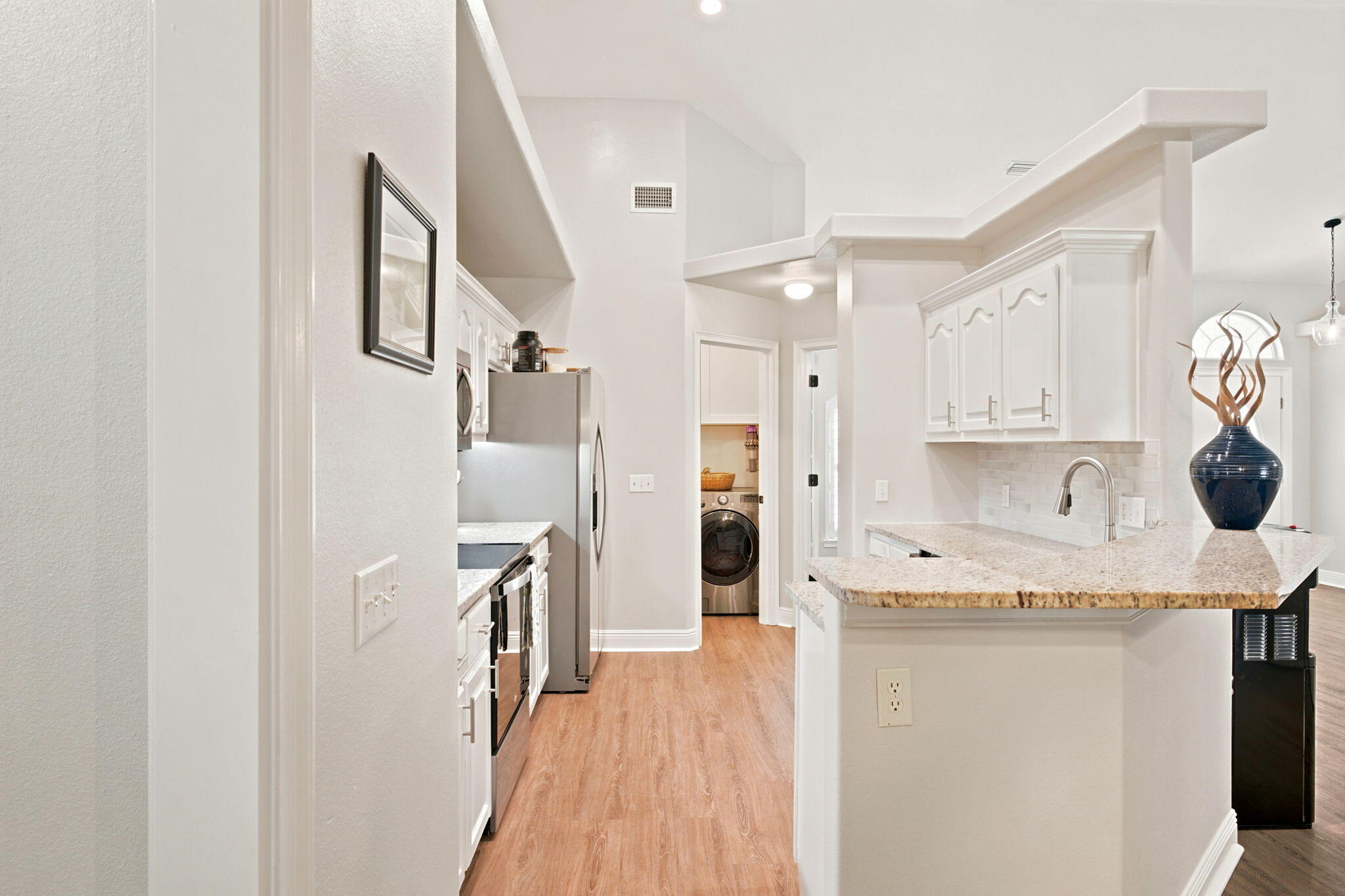ROBLEDAL ESTATES - Residential