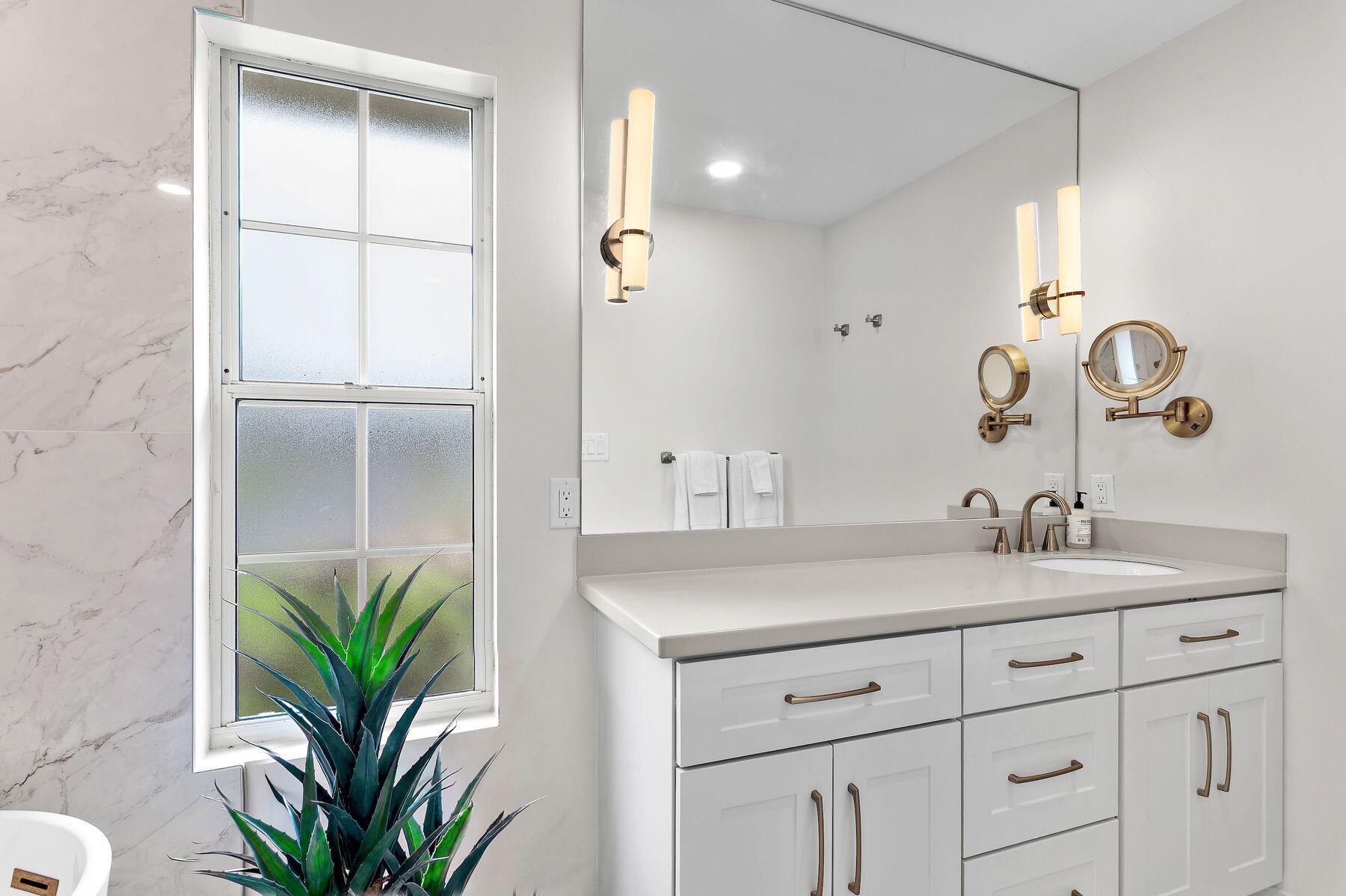 BAYSIDE - Residential