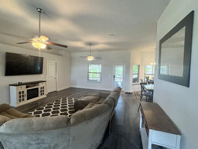 WILLOW CREEK PLANTATION - Residential Lease