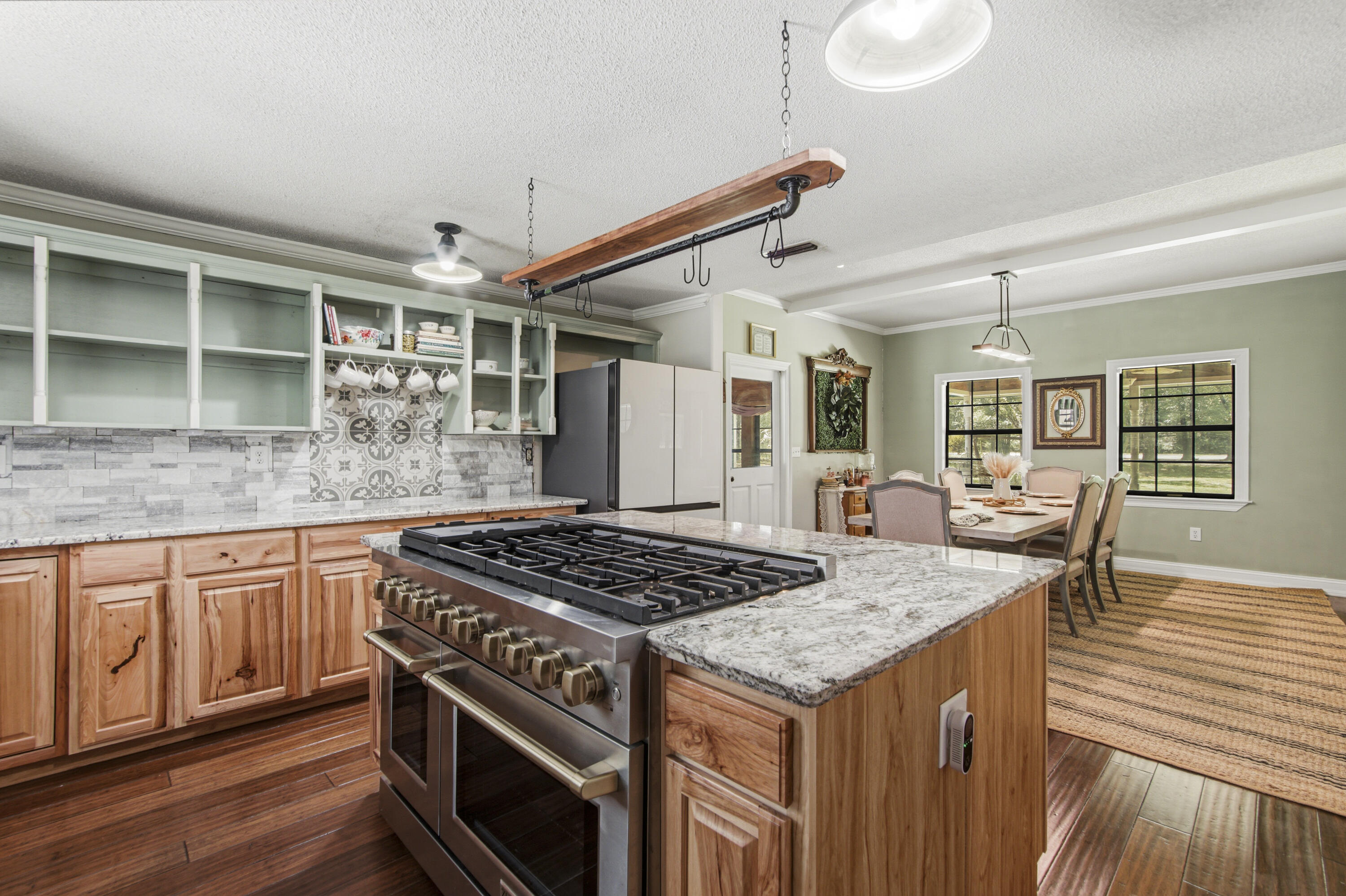 METES & BOUNDS - Residential