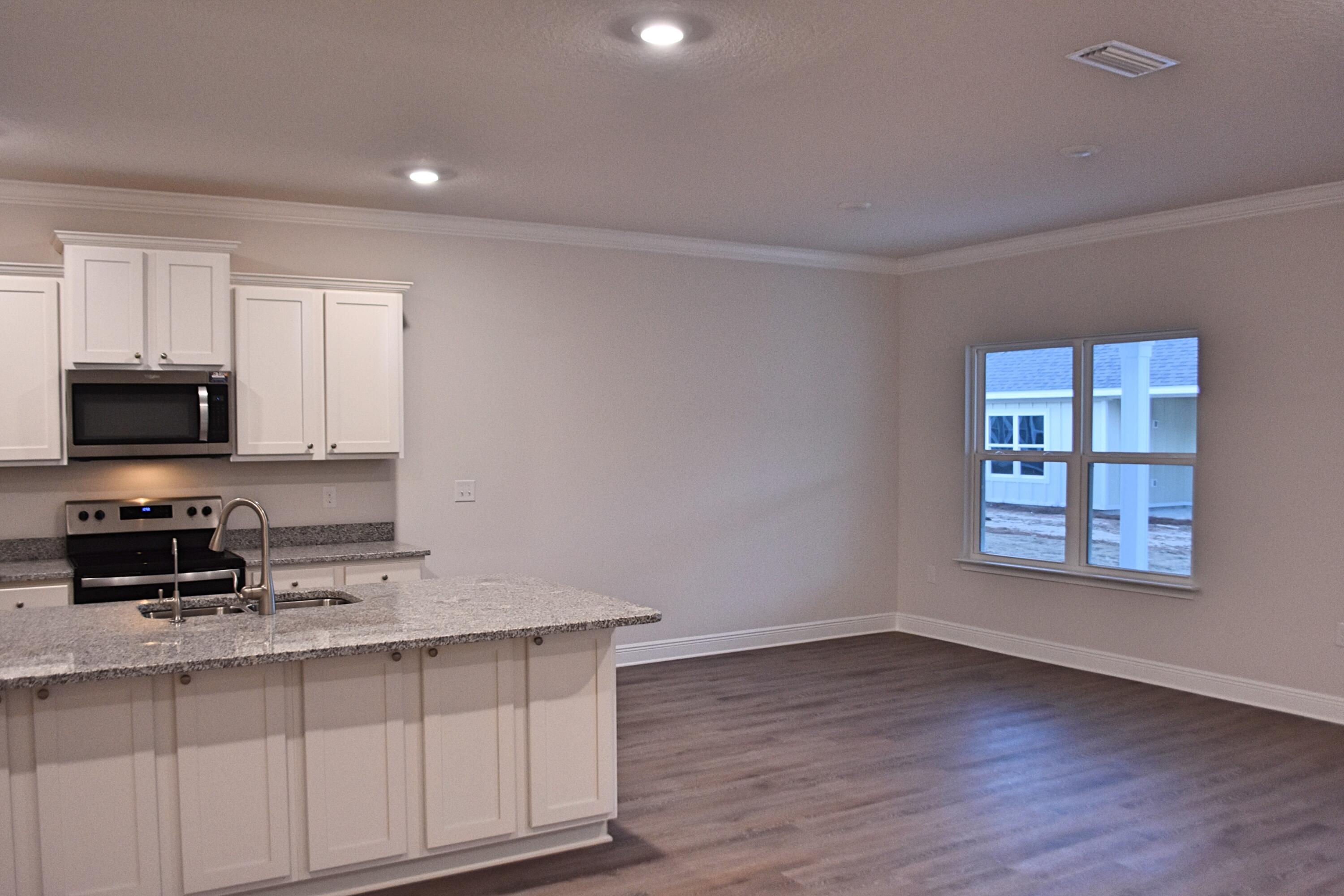 HAMMOCK BAY - Residential Lease