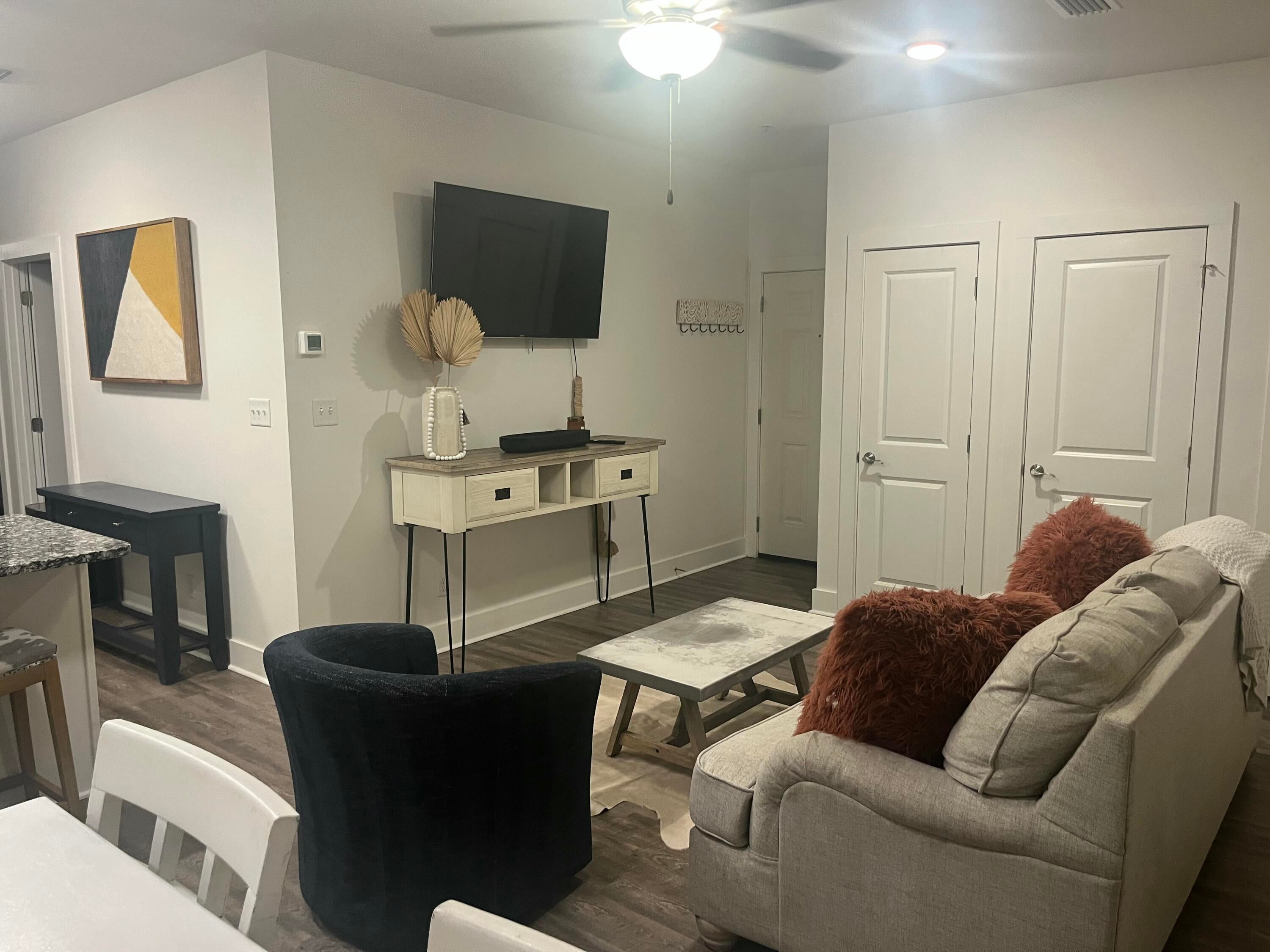 Hidden Lake condominiums - Residential Lease