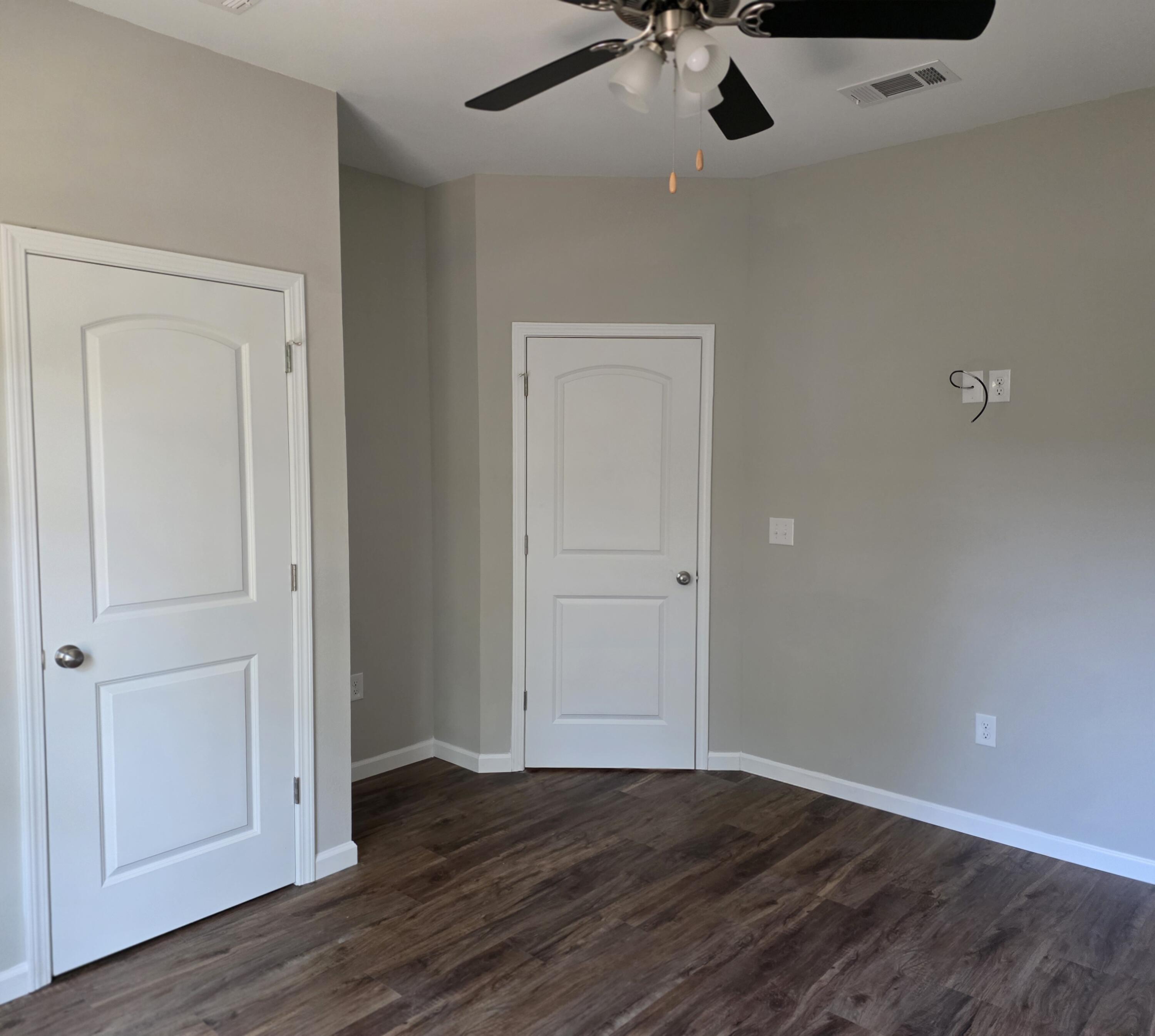OAKWOOD HILLS UNIT 1 - Residential Lease