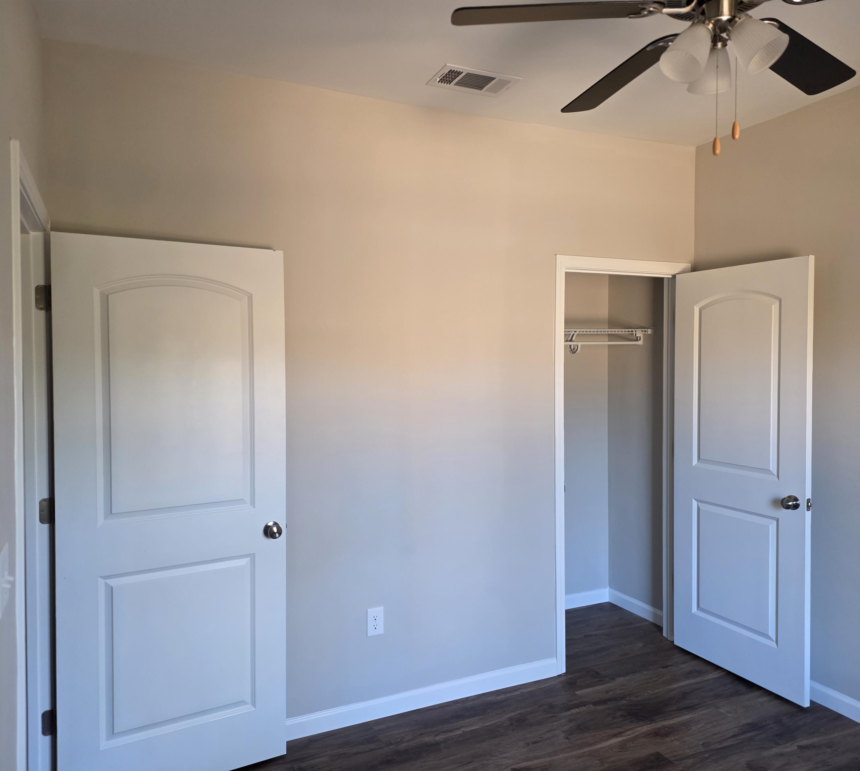 OAKWOOD HILLS UNIT 1 - Residential Lease