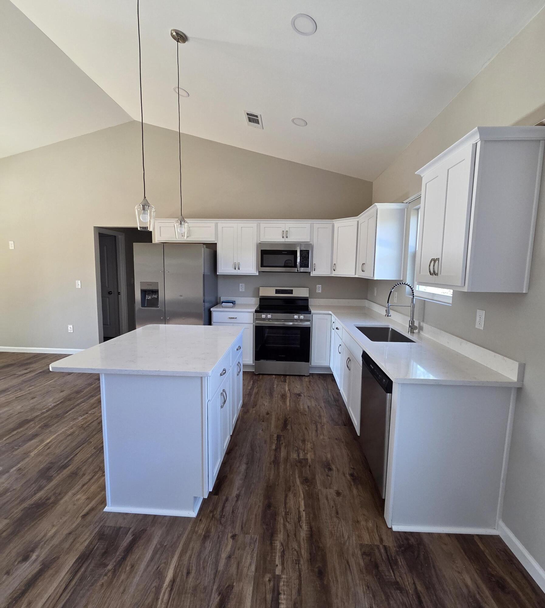 OAKWOOD HILLS UNIT 1 - Residential Lease