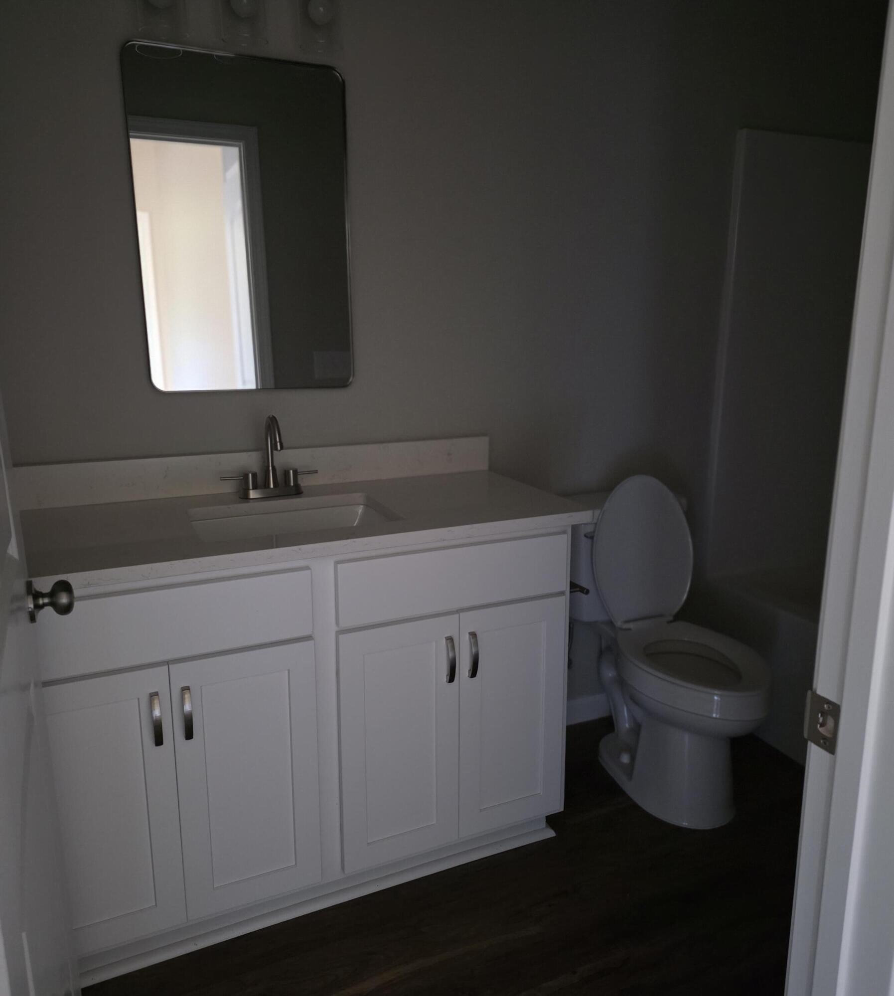 OAKWOOD HILLS UNIT 1 - Residential Lease