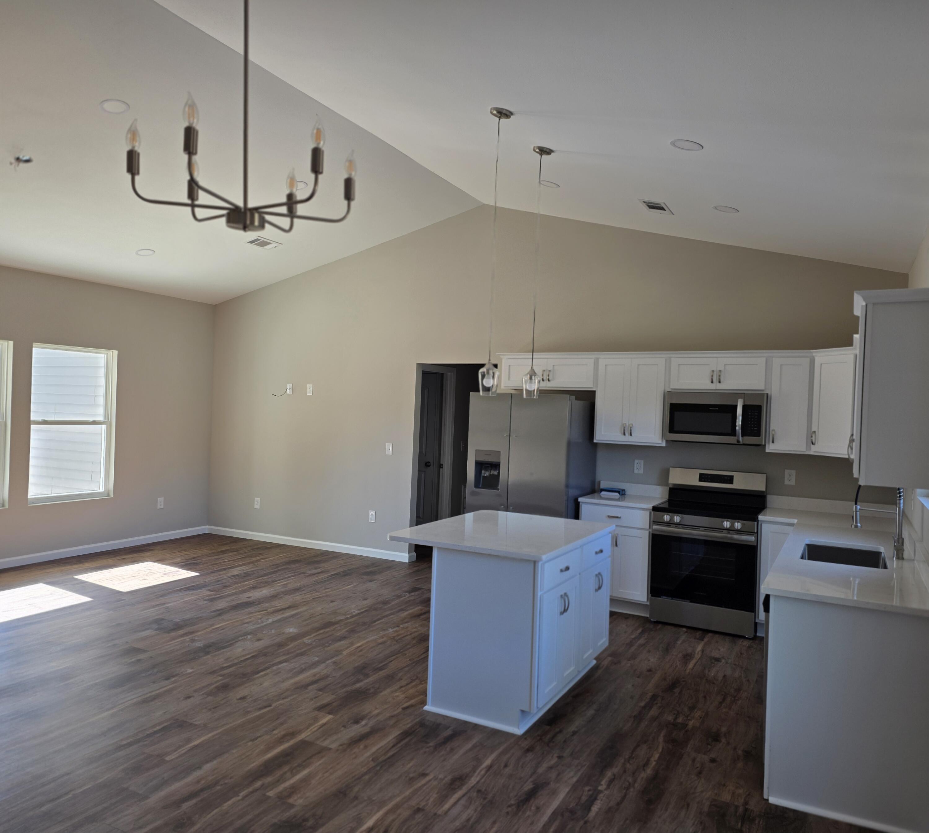 OAKWOOD HILLS UNIT 1 - Residential Lease