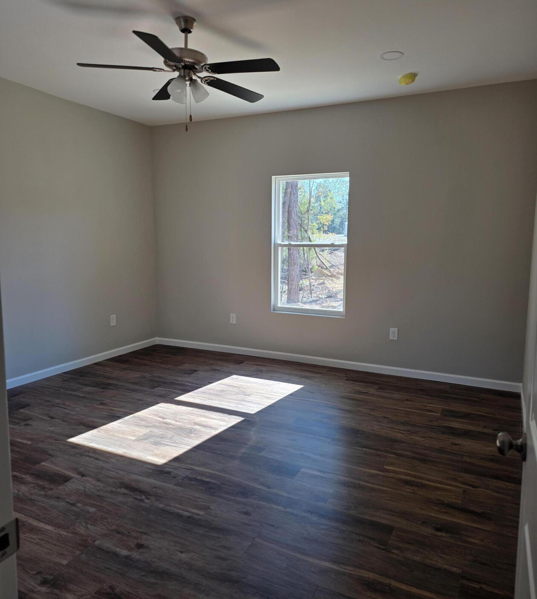 OAKWOOD HILLS UNIT 1 - Residential Lease